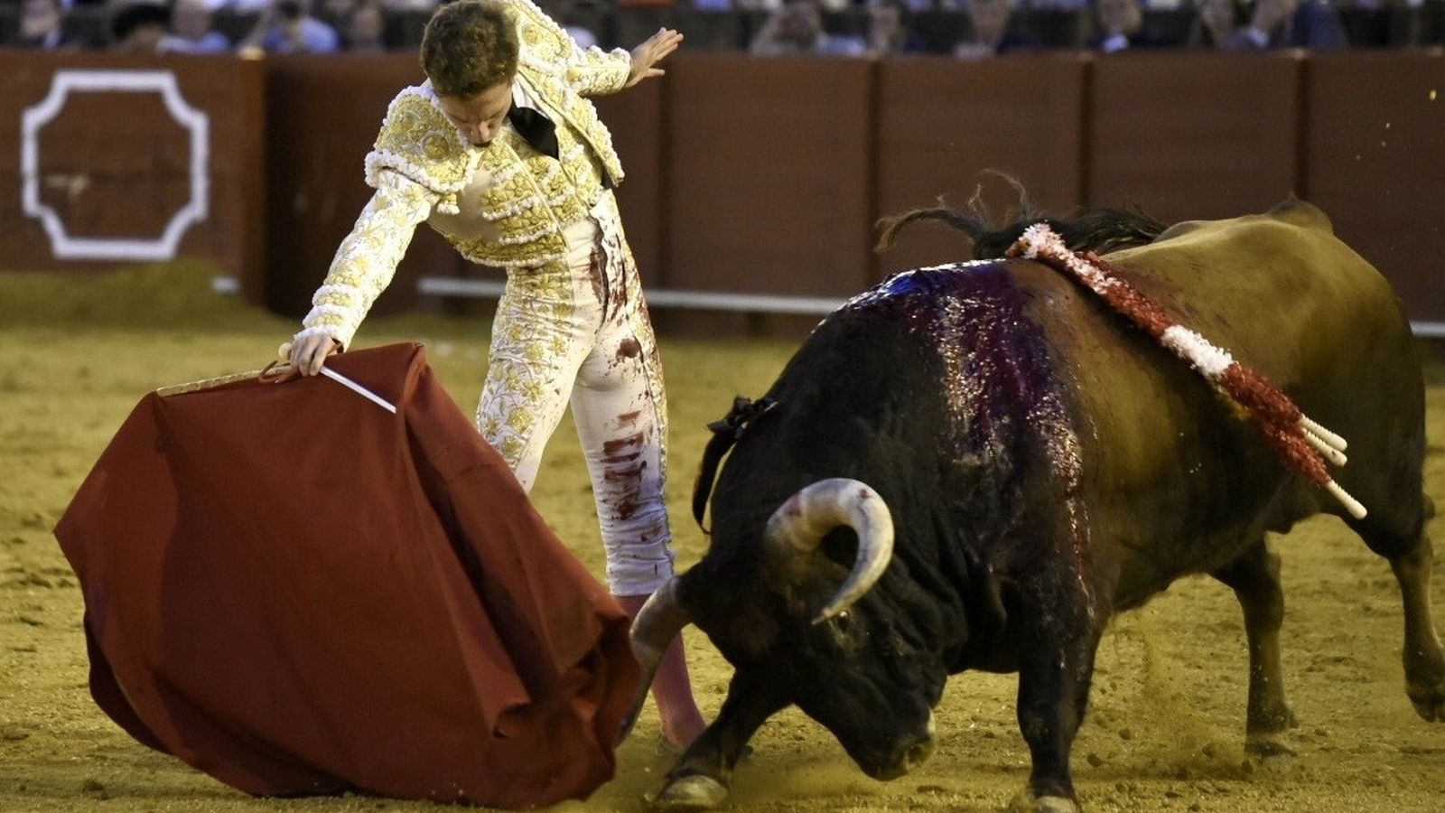 Roca Rey, durante su faena al quinto.