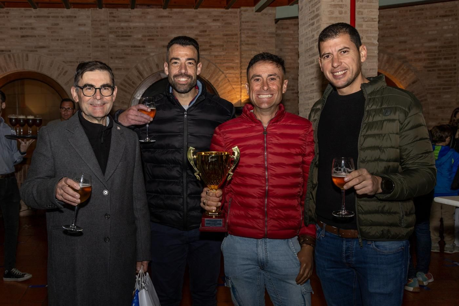 La entrega de premios de los Circuitos Provinciales de Carreras por Montaña y de Triatlón de menores, en imágenes