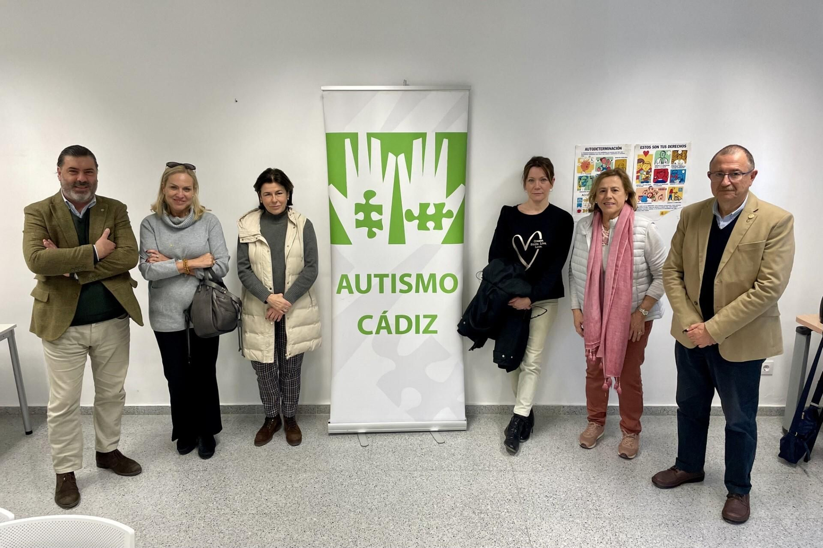 Visita del Rotary Club Jerez Internacional a la vivienda de respiro en Jerez de la Asociación de Autismo.