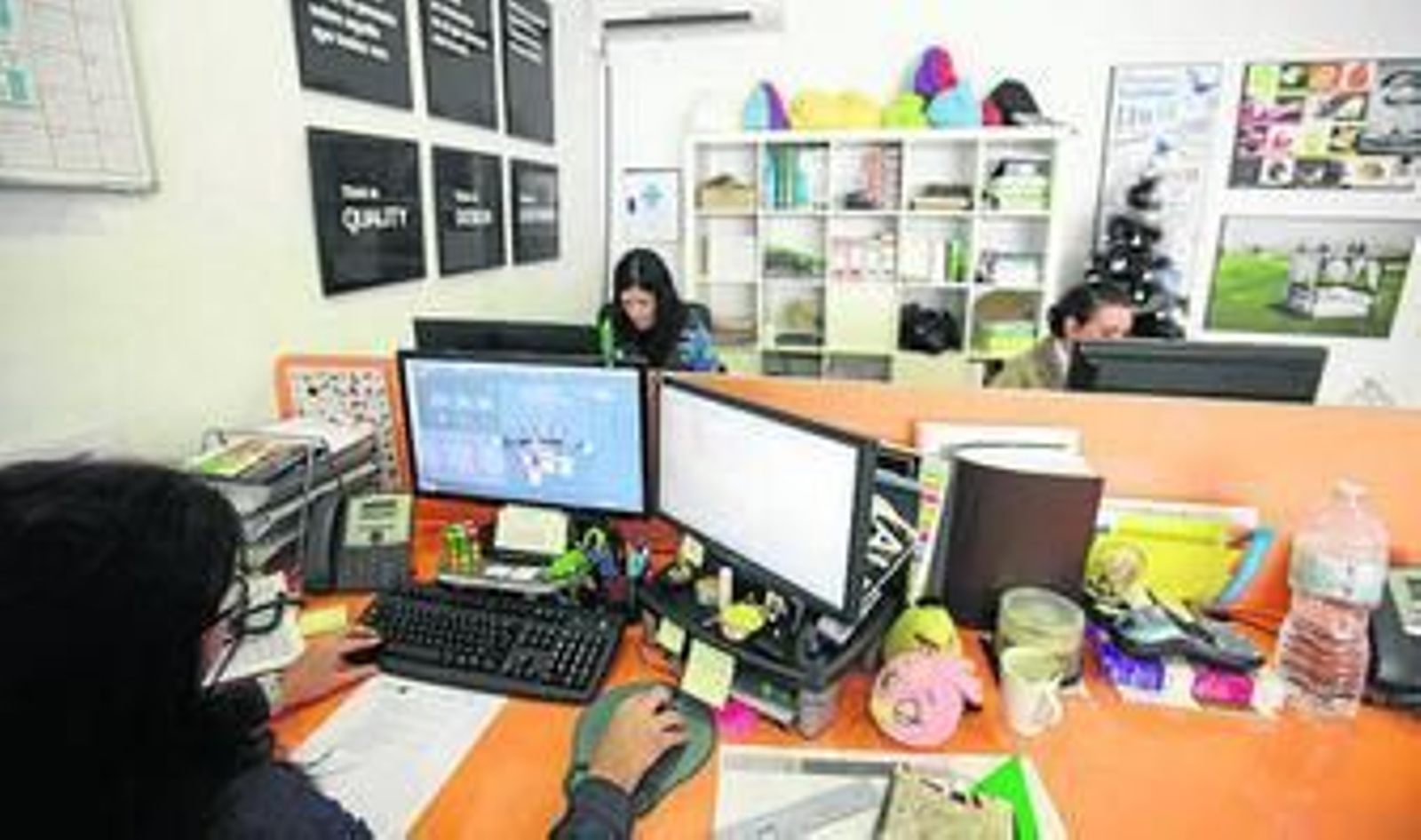 inicio.                Lo primero que se hace es el diseño de la pieza para determinar los patrones y los materiales que se necesitan.