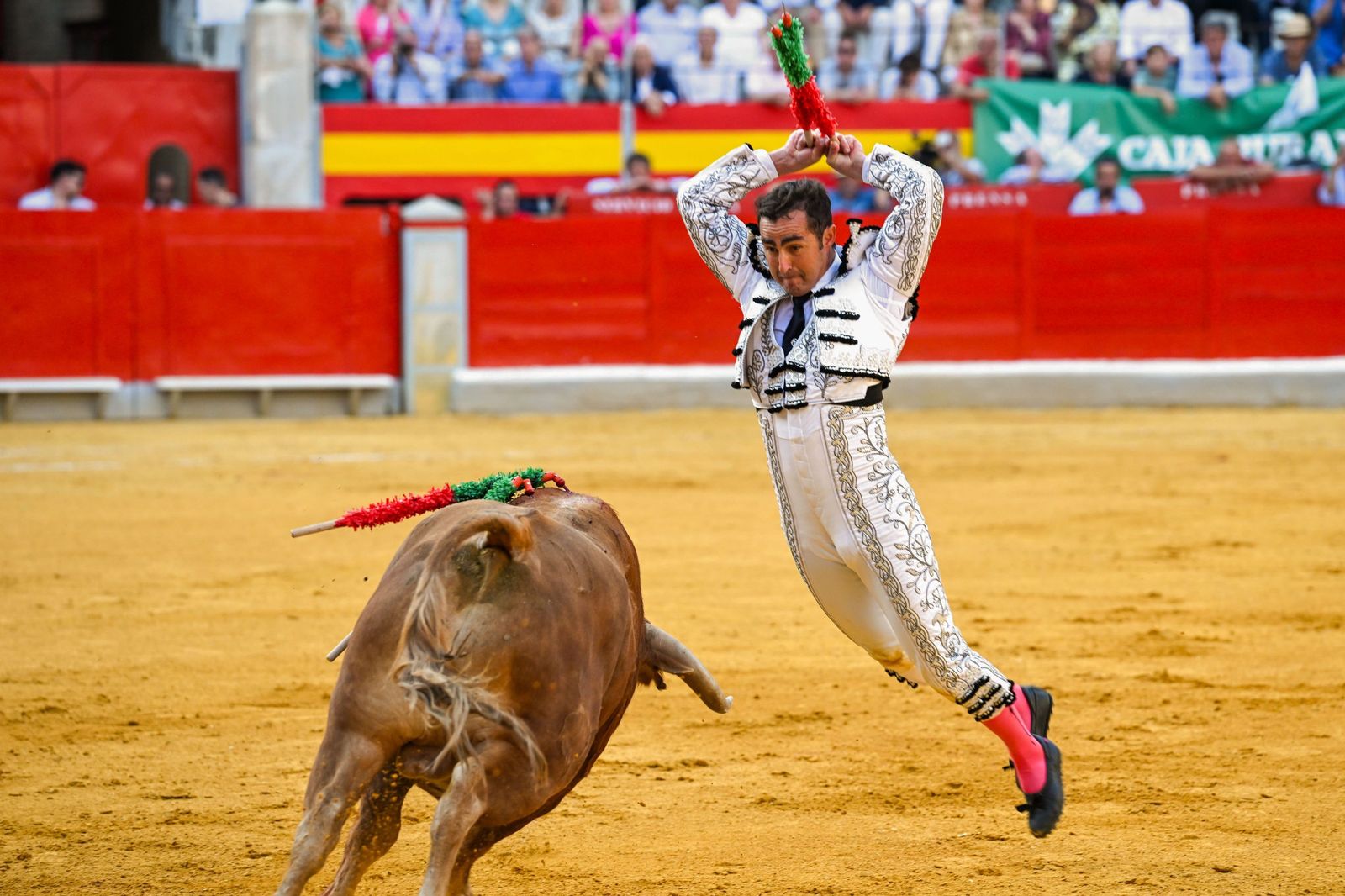 El Fandi y Ponce triunfan en la primera corrida del Corpus