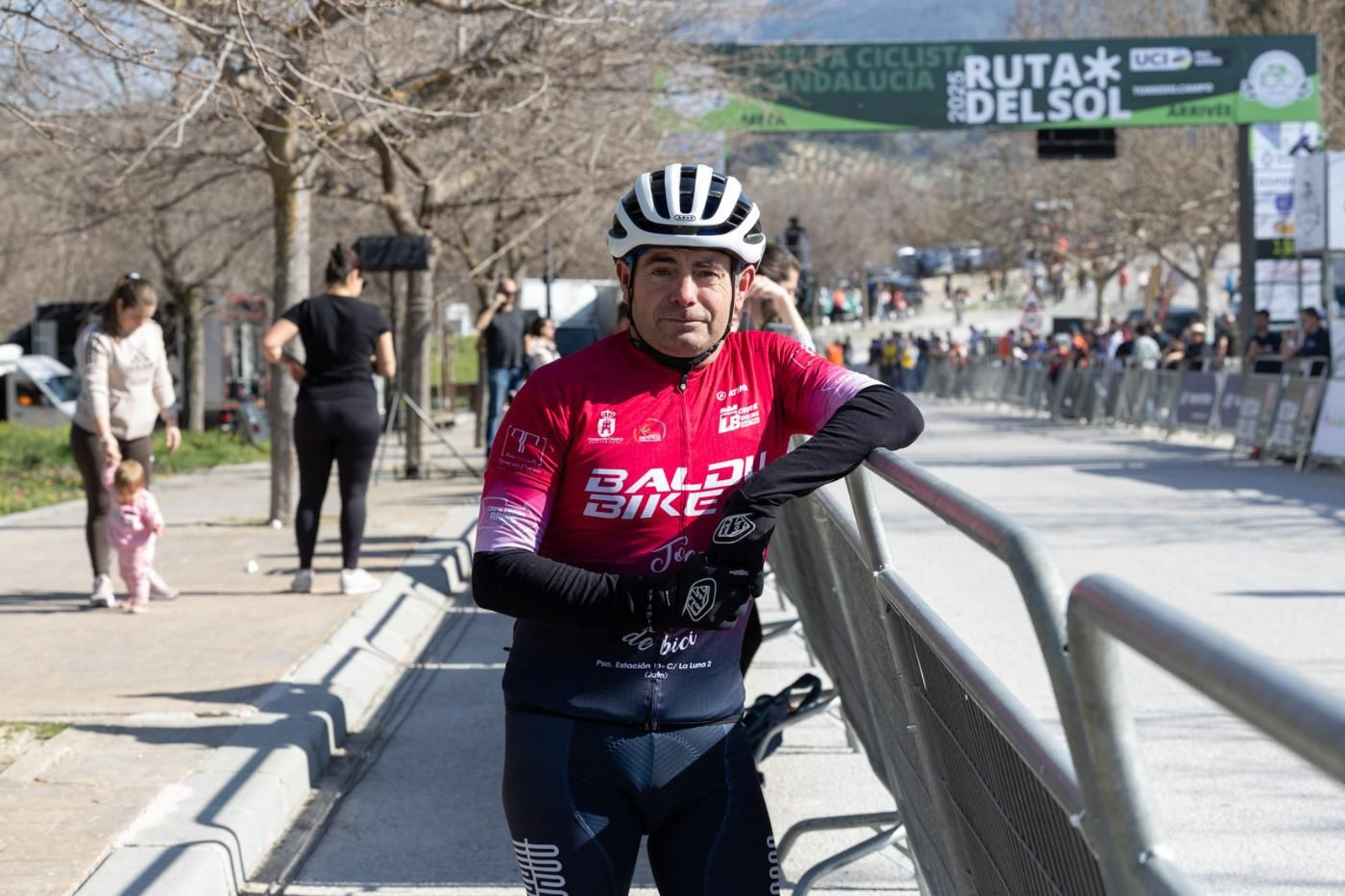 En imágenes: Torredelcampo disfruta de la meta de la Vuelta de Andalucía