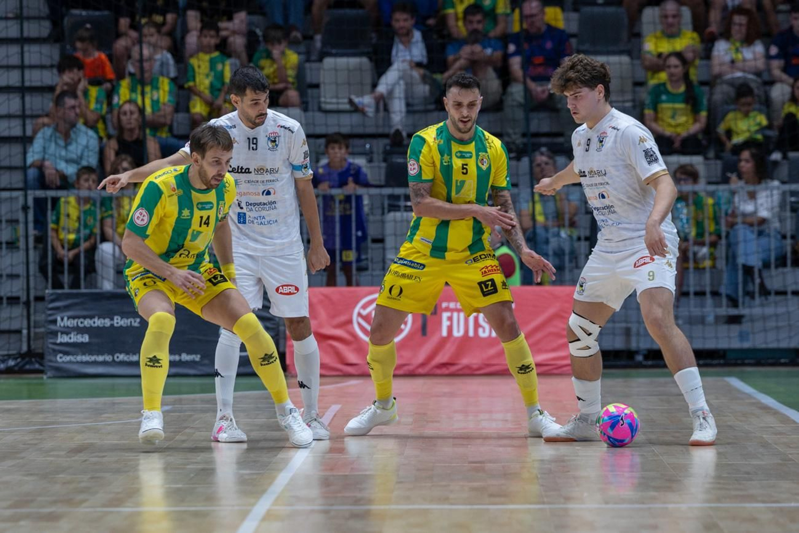 Las mejores imágenes de la amplia victoria del Jaén Paraíso Interior FS sobre O Parrulo Ferrol