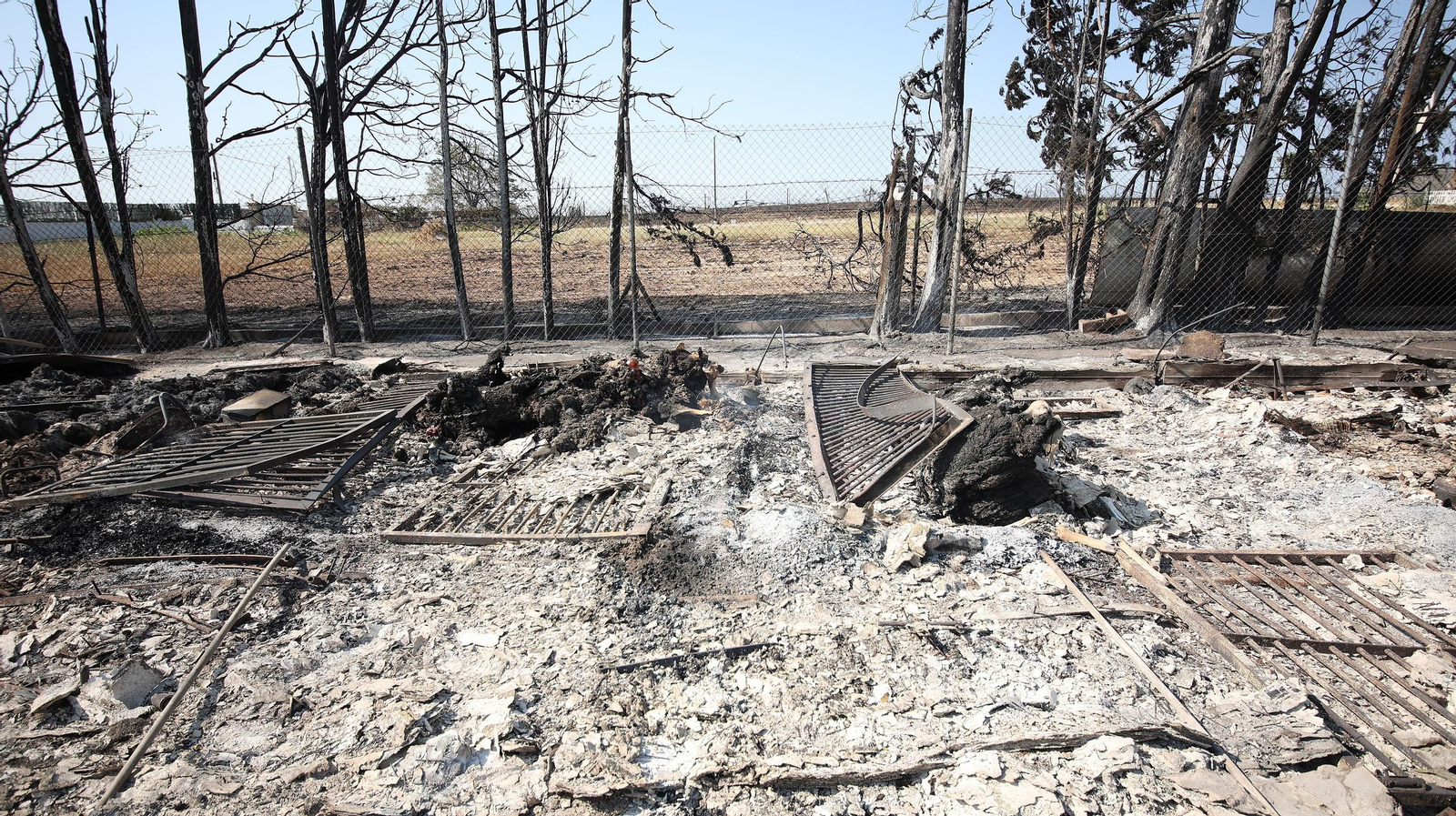 Imágenes de las zonas afectadas por el grave incendio en Jerez