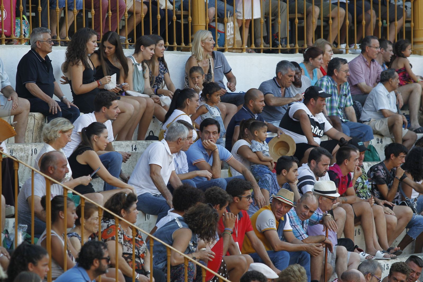 Fotogalería novillada Escuela Taurina de Almería. Feria de Almería 2019