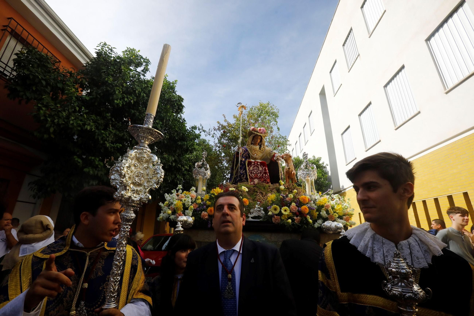 La procesión de la Divina Pastora de las Almas de Córdoba, en imágenes