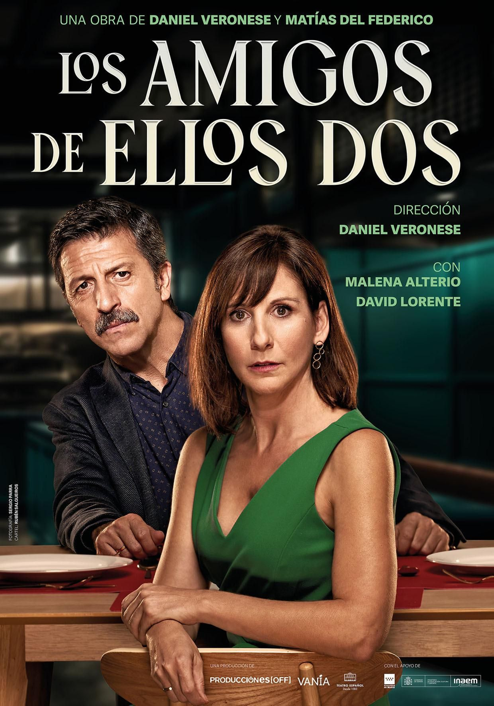 Los amigos de ellos dos