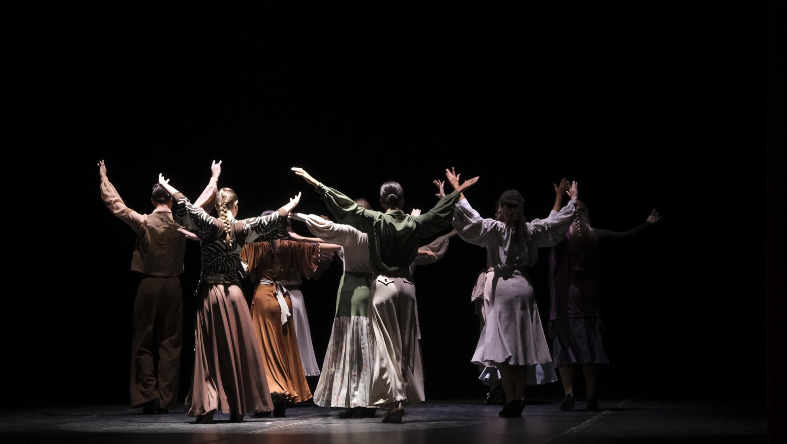 Inauguración del Curso Escolar 2025-2026 en el Conservatorio Profesional de Danza Kina Jiménez, en imágenes