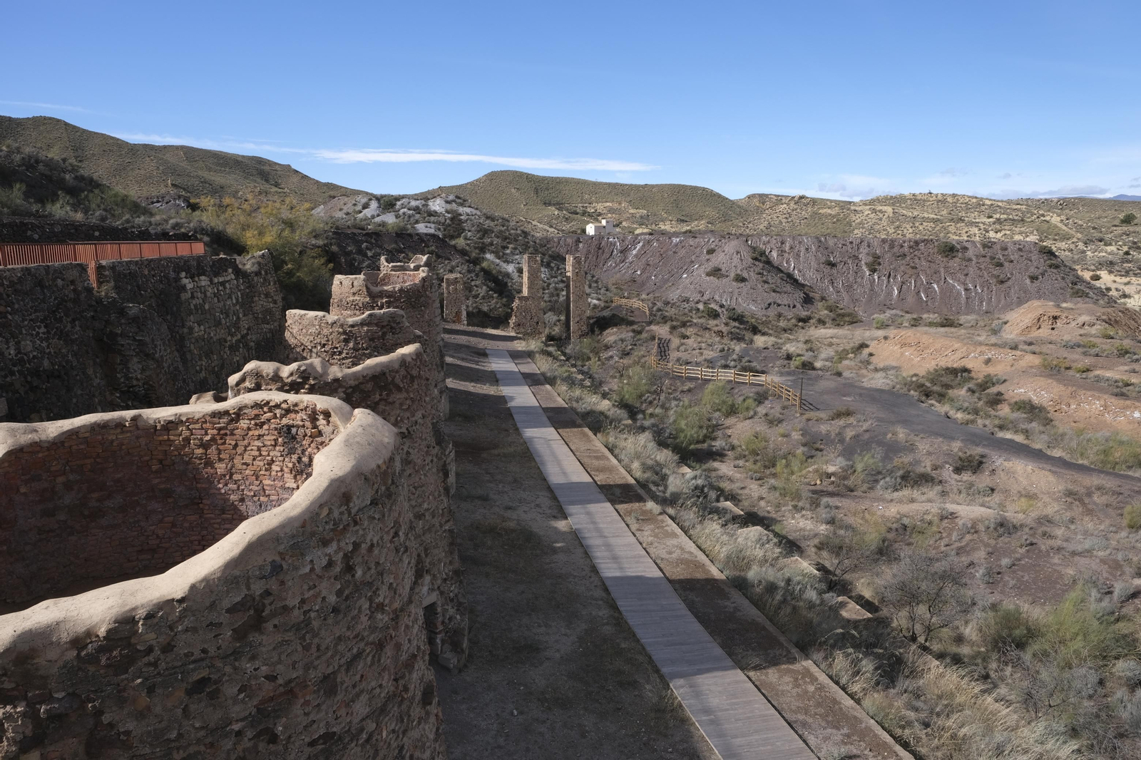 Fotogalería hornos de calcinación en Lucainena de las Torres.  Almería