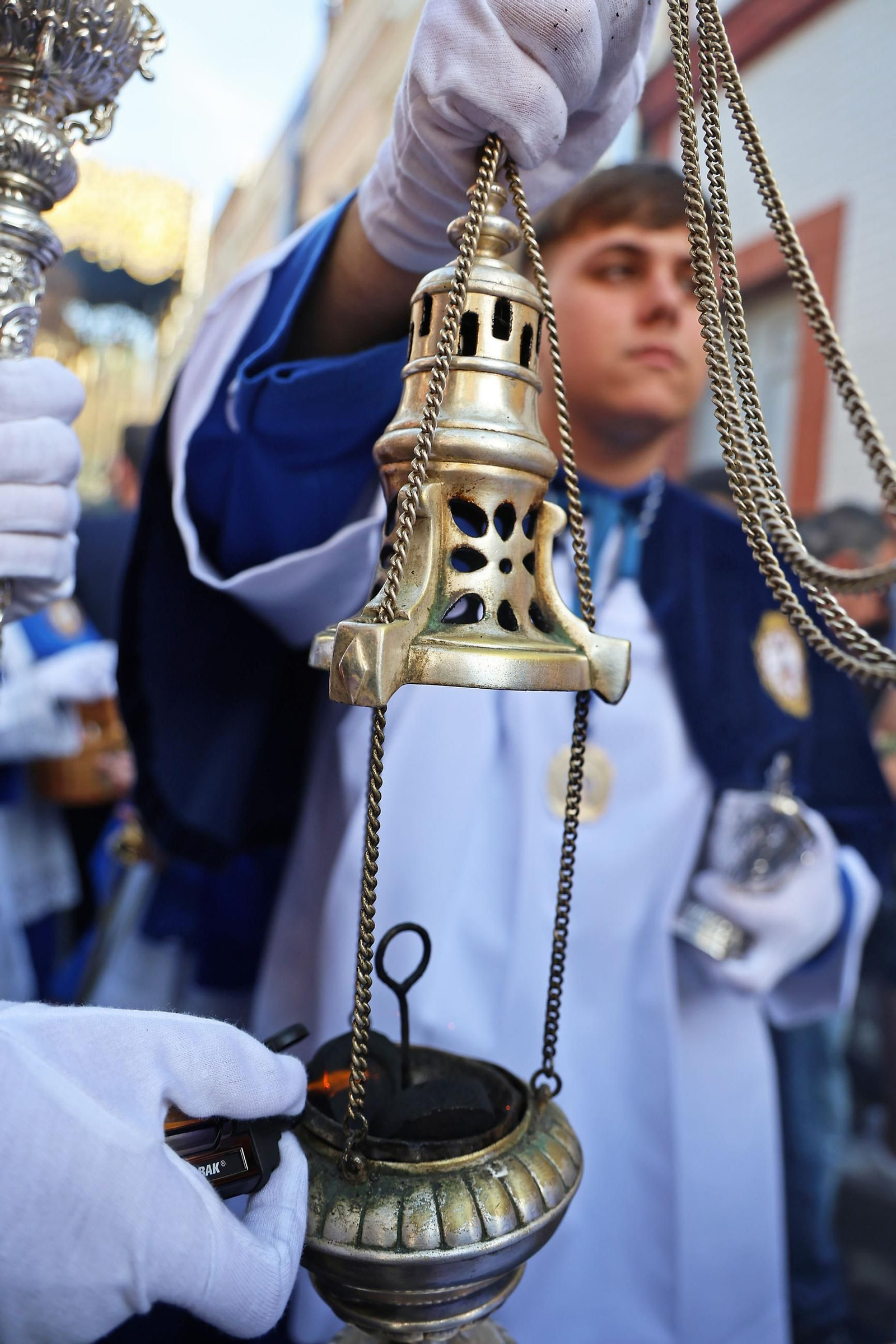 Imágenes de la VIrgen de Los Dolores por su barrio de las Colonias