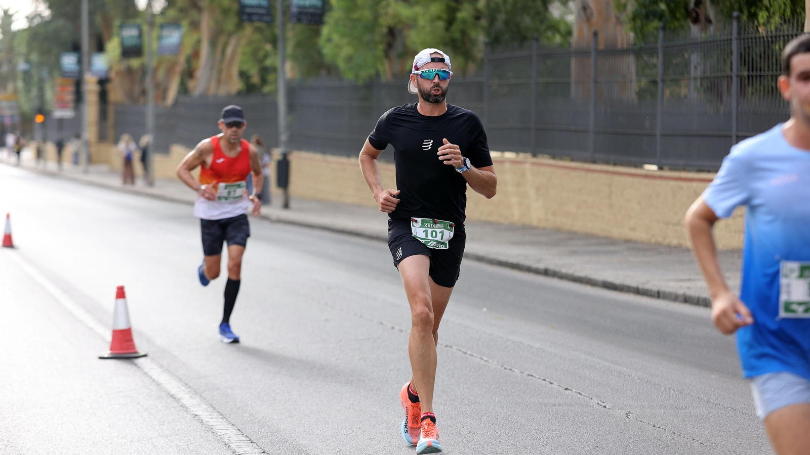 Búscate en la Media Maratón de Jerez 2025 (6)