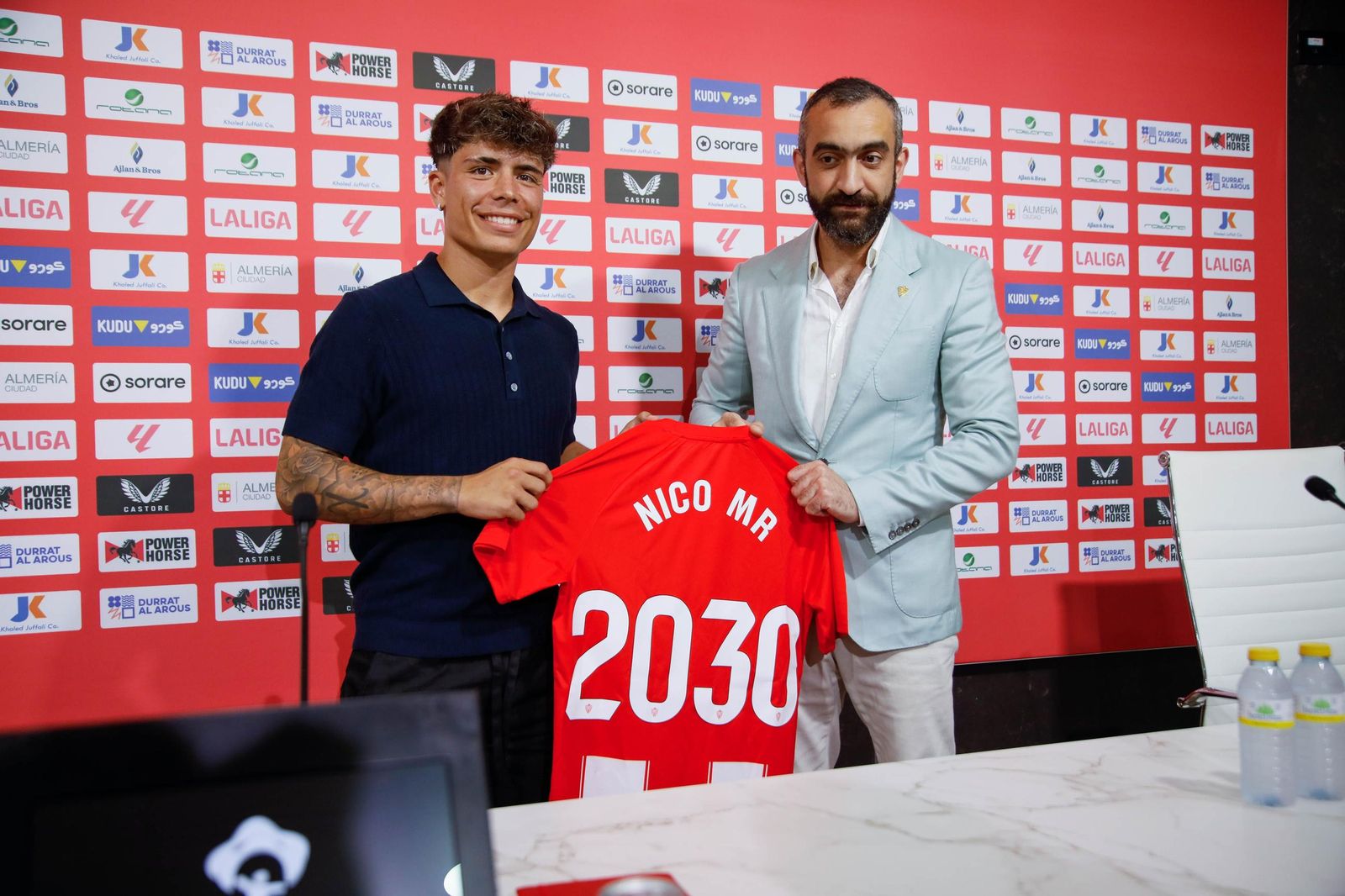 Presentación de Nico Melamed como nuevo jugador de la UDA, en imágenes