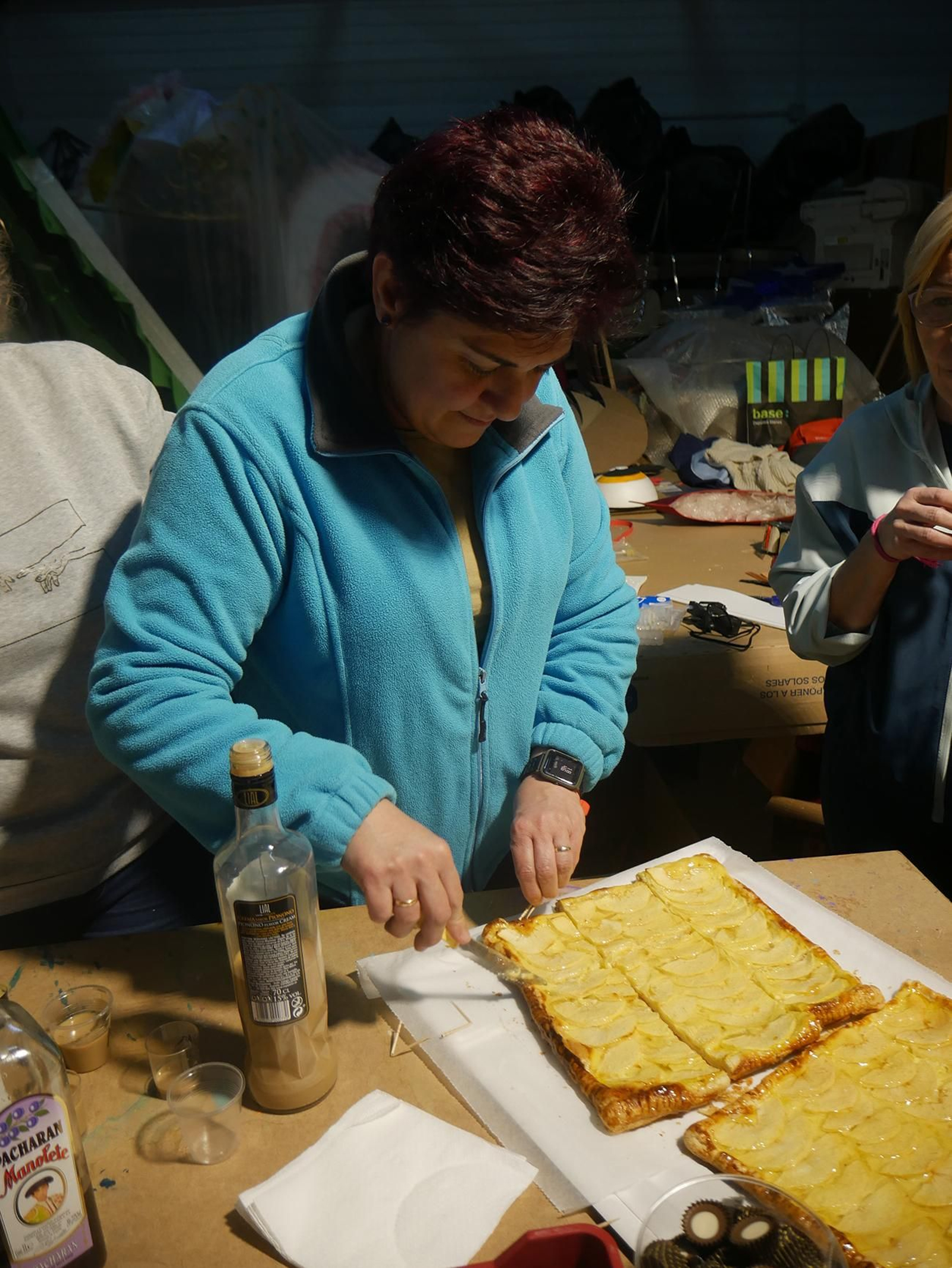 Imágenes de la elaboración de las carrozas tradicionales de Canjáyar