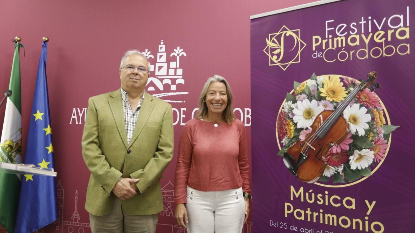 Juan Miguel Moreno Calderón e Isabel Albás, en la presentación del festival. Juan Miguel Moreno Calderón e Isabel Albás, en la presentación del festival.