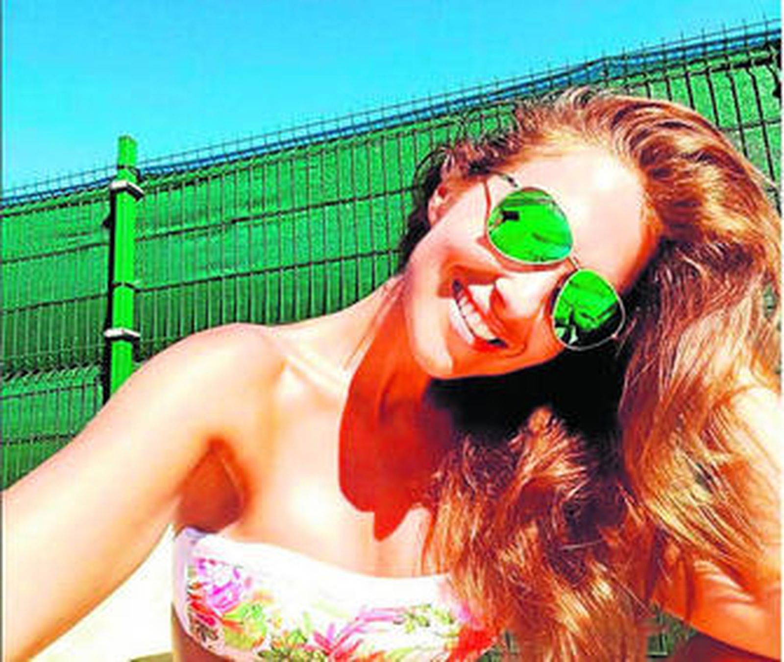 La asturiana disfruta de sus últimos días de descanso con sus padres y sus amigos de toda la vida.