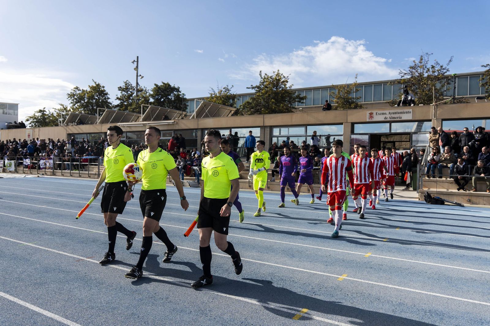 El Almería B recibe al Real Jaén en el Anexo del Estadio de los Juegos Mediterráneos, en imágenes