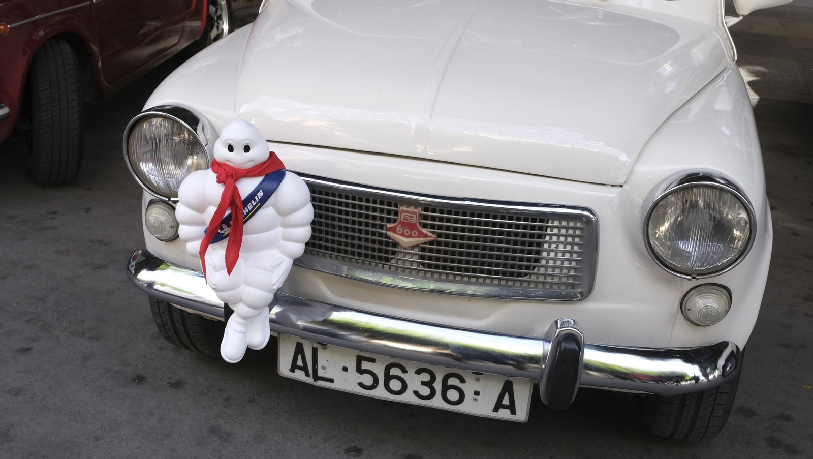 Los Seat 600 y los Mini en la Feria de Almería 2024, en imágenes