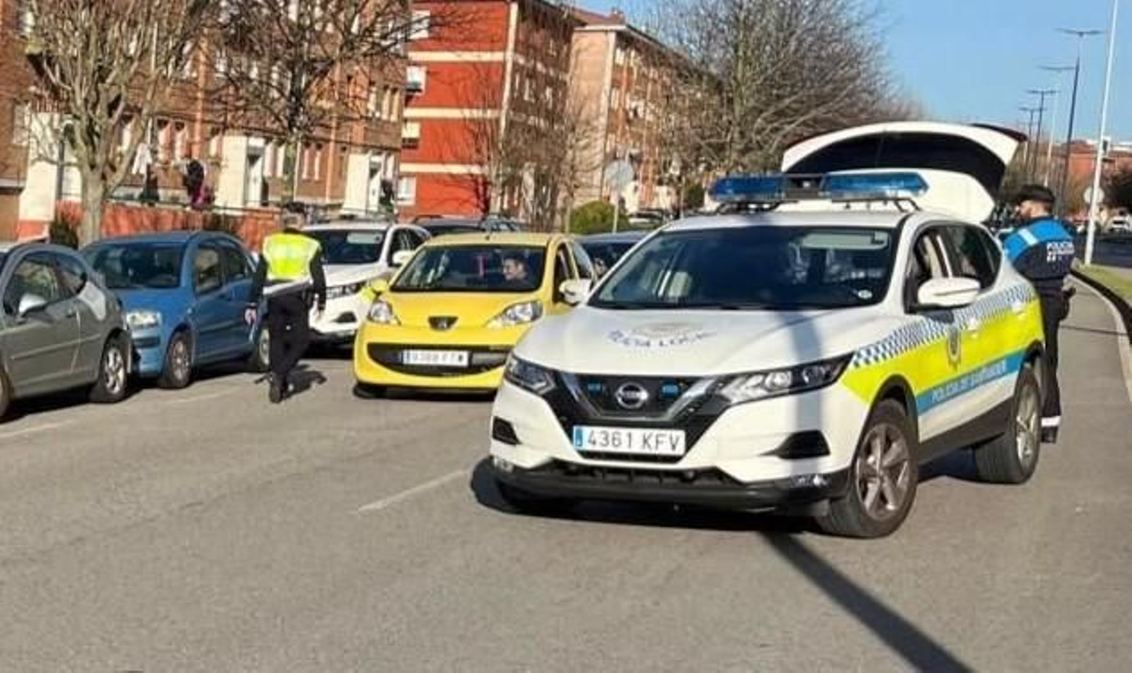 Imagen de archivo de un control de tráfico de la Policía Local de Santander