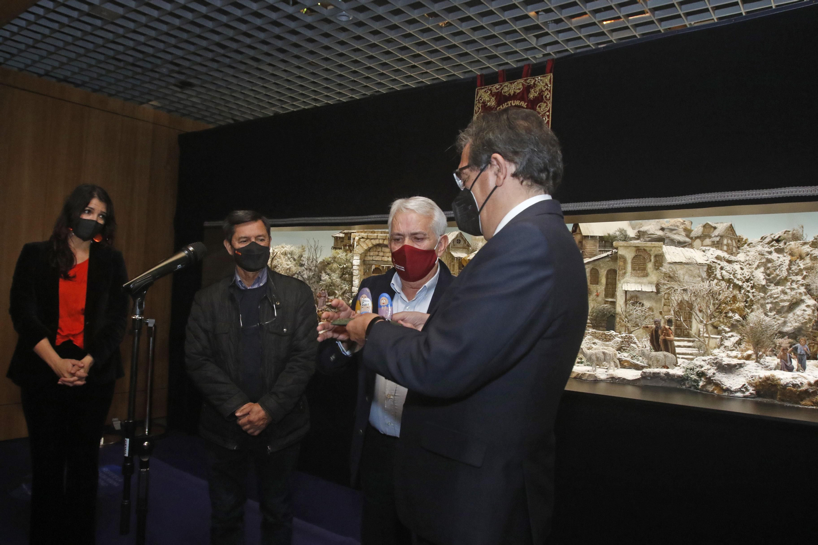 El belén de estilo nórdico de la Fundación Cajasol, en fotografías