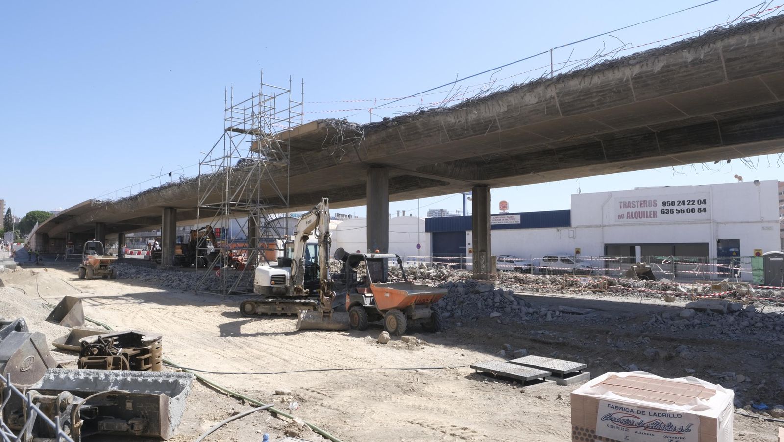 Corte de la Avenida de Montserrat por las obras del soterramiento del AVE, en imágenes