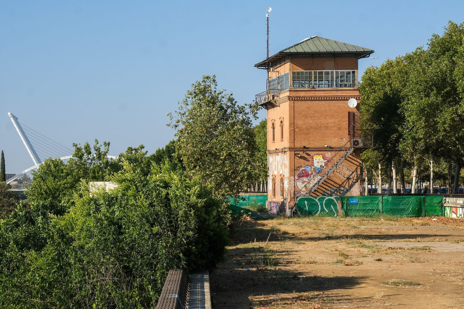 La Torre La Única, en la calle Torneo.