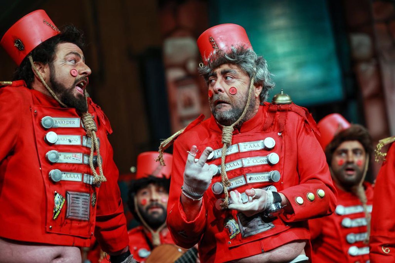 Chirigota 'Hotel y resort Cadi, aquí tiene usté su casa'