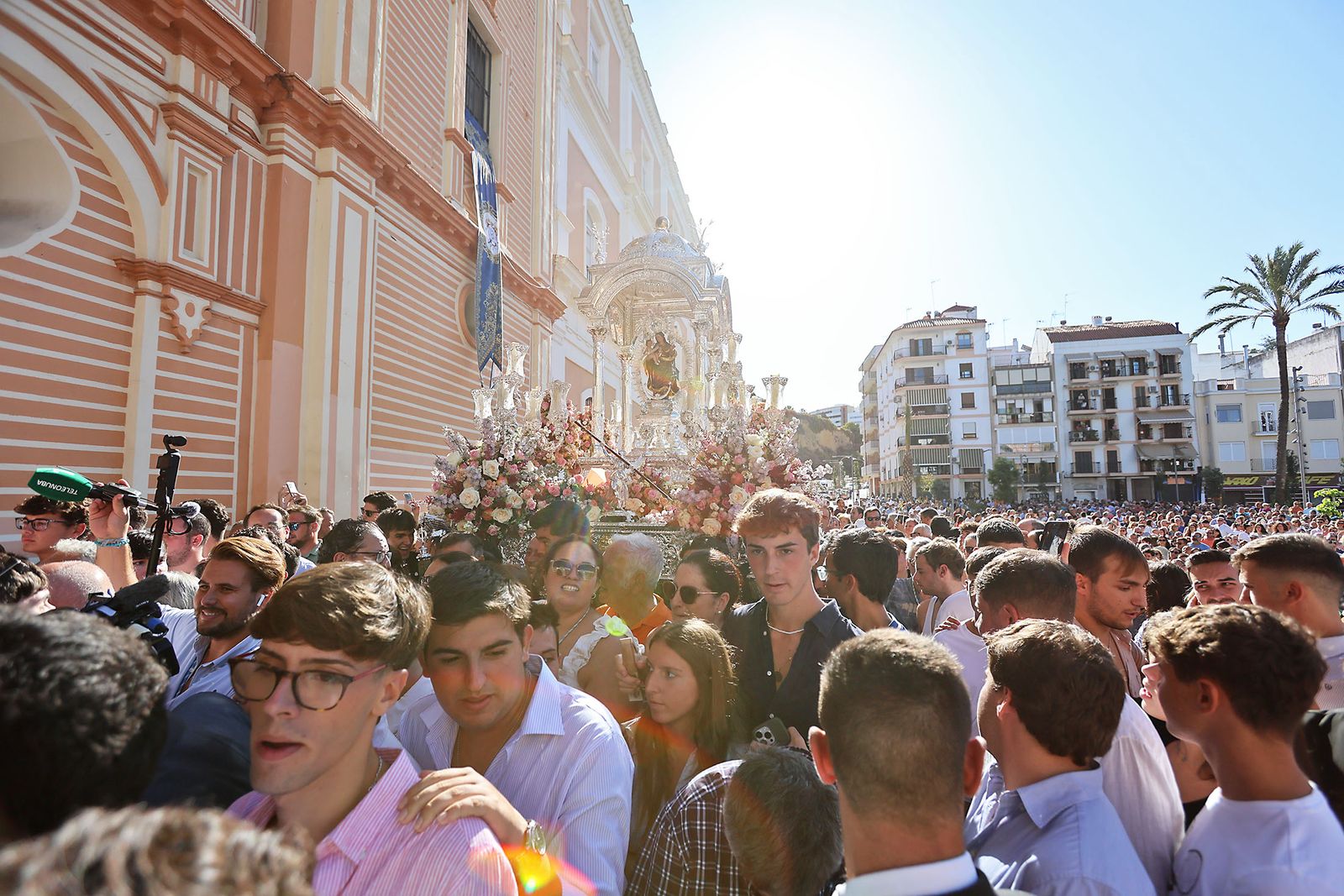 La bajada de la Virgen de La Cinta en imágenes