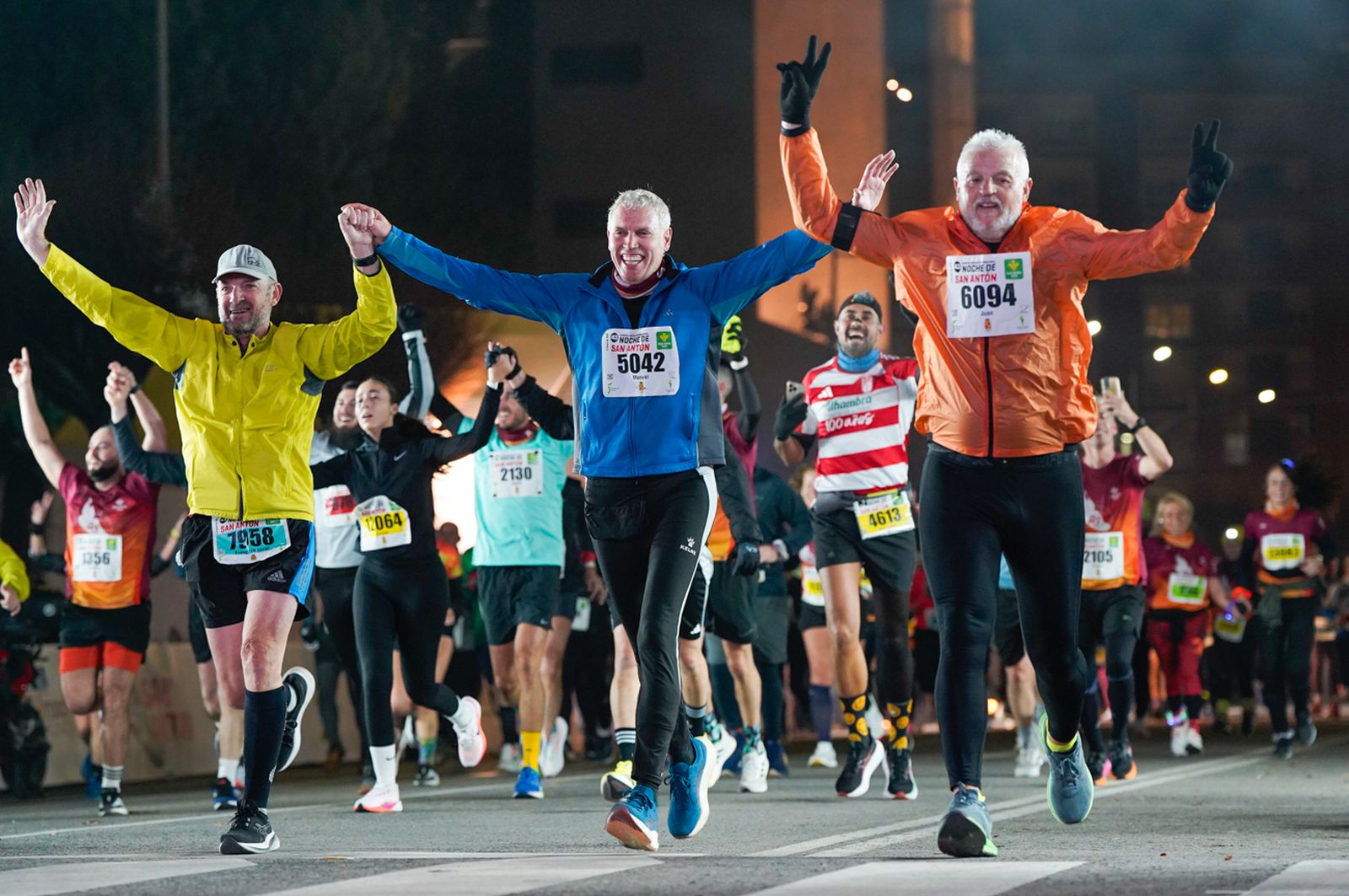 En imágenes: búscate en tu llegada a meta de la Carrera de San Antón 2026 (16)