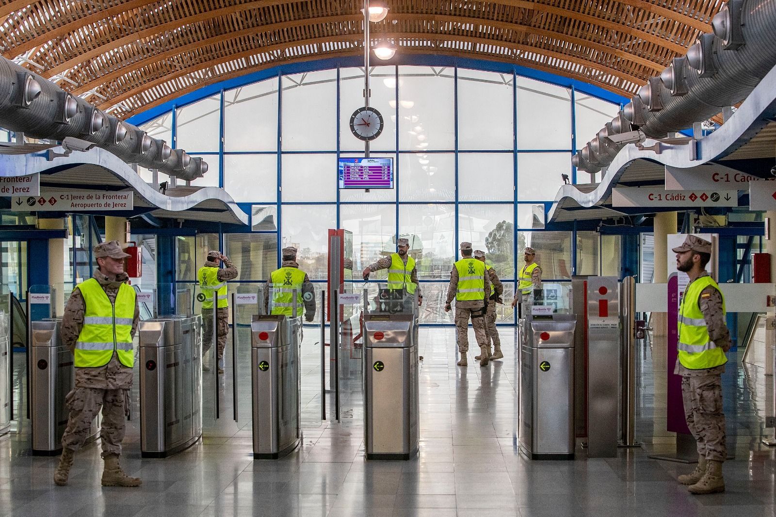 La Infantería de Marina comienza a desplegarse por la Bahía de Cádiz
