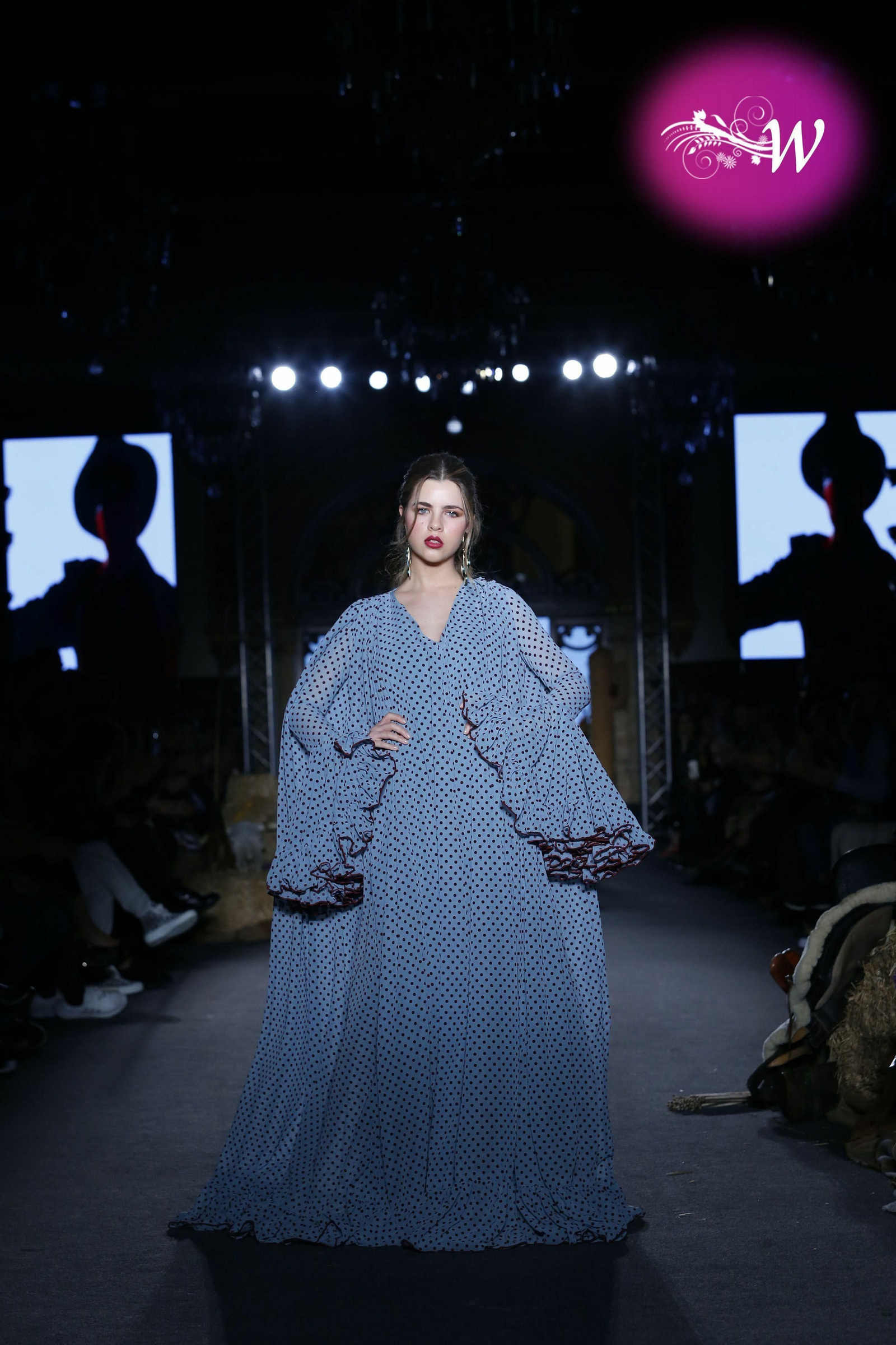 Javier Mojarro presenta su nueva colección en We Love Flamenco 2020, todas las fotos de su desfile