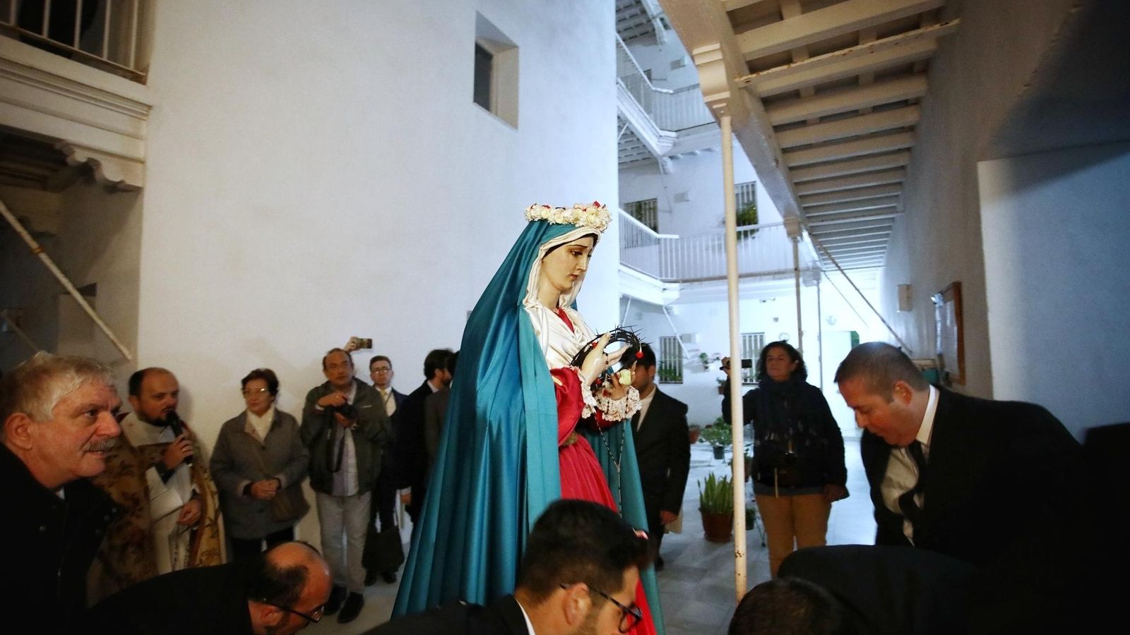 La Virgen de las Penas, durante el rosario público de este sábado La Virgen de las Penas, durante el rosario público de este sábado