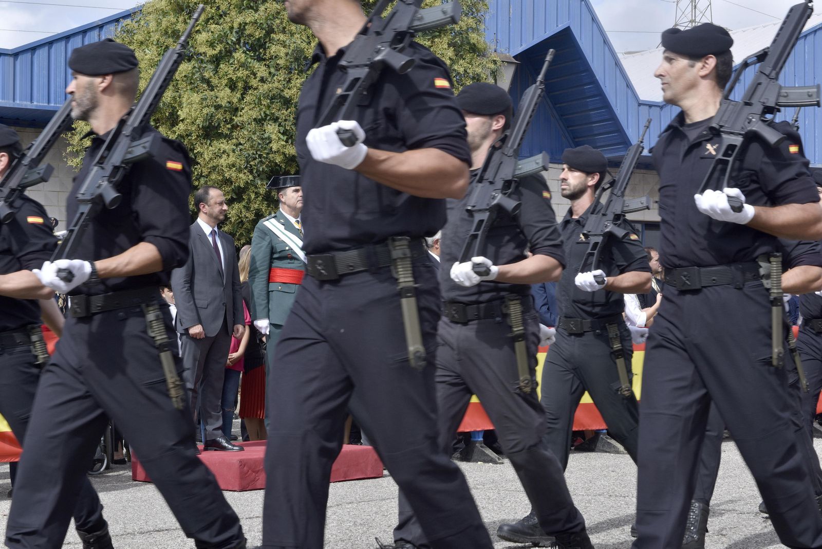 Imágenes de los actos por el Día del Pilar en Sevilla