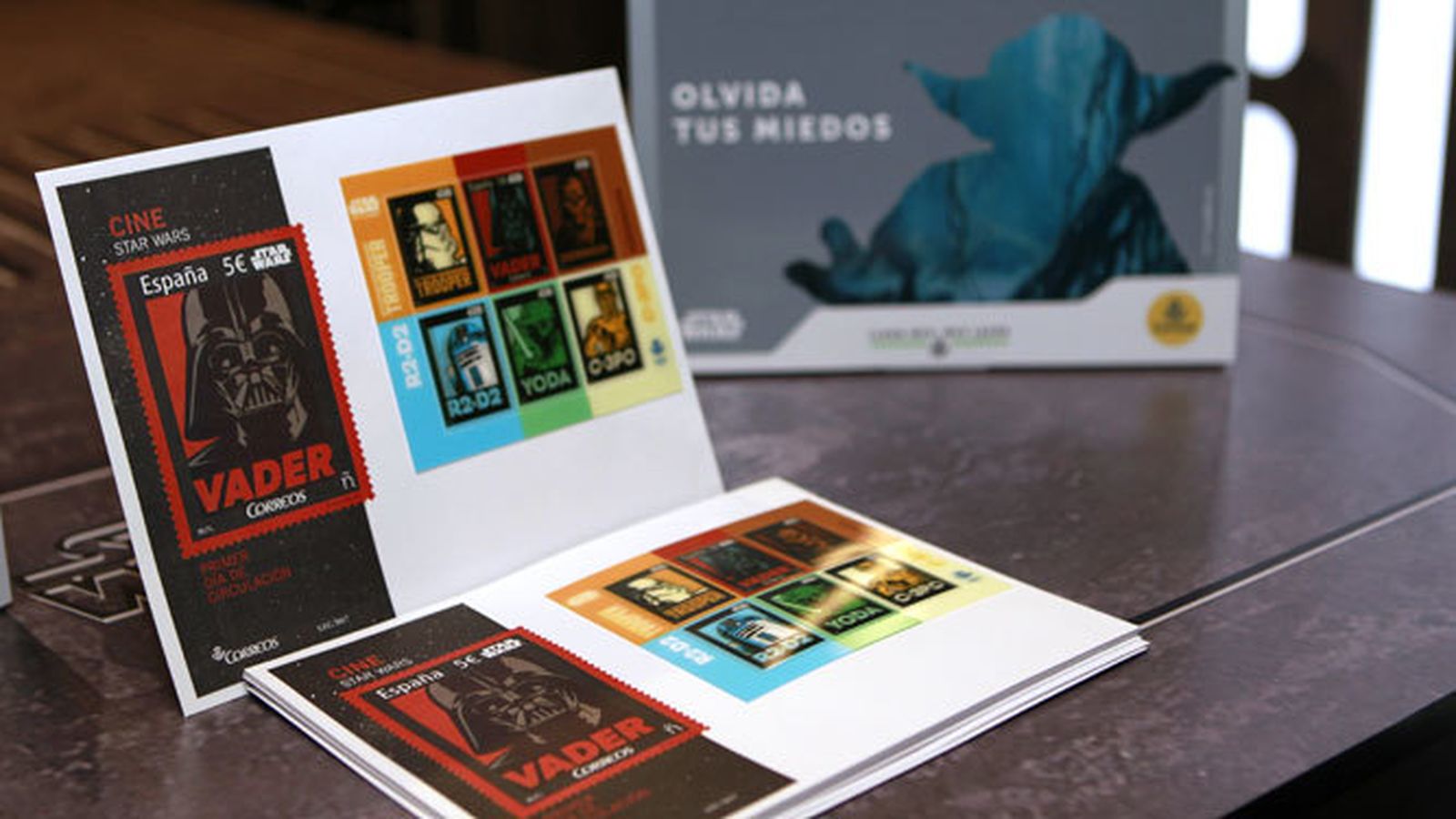 Detalle del sello conmemorativo.