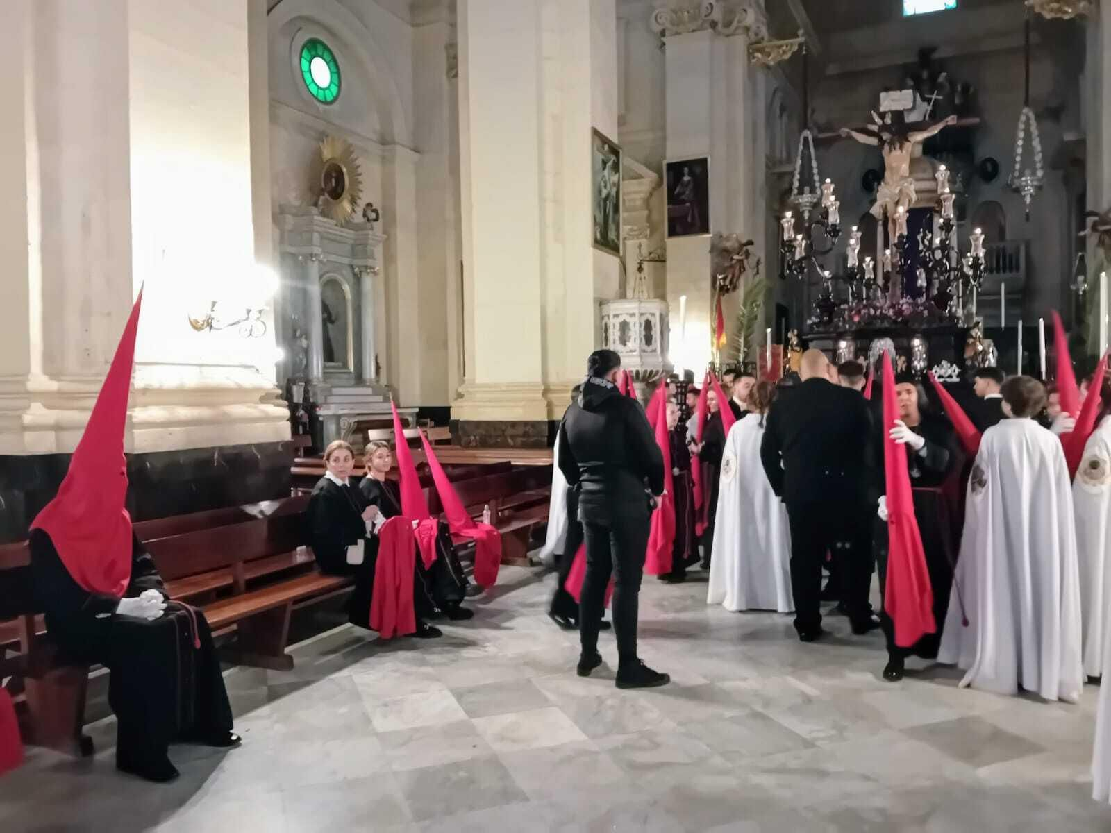 Las imágenes del Lunes Santo en Chiclana 2024: El Perdón y Humildad y Paciencia