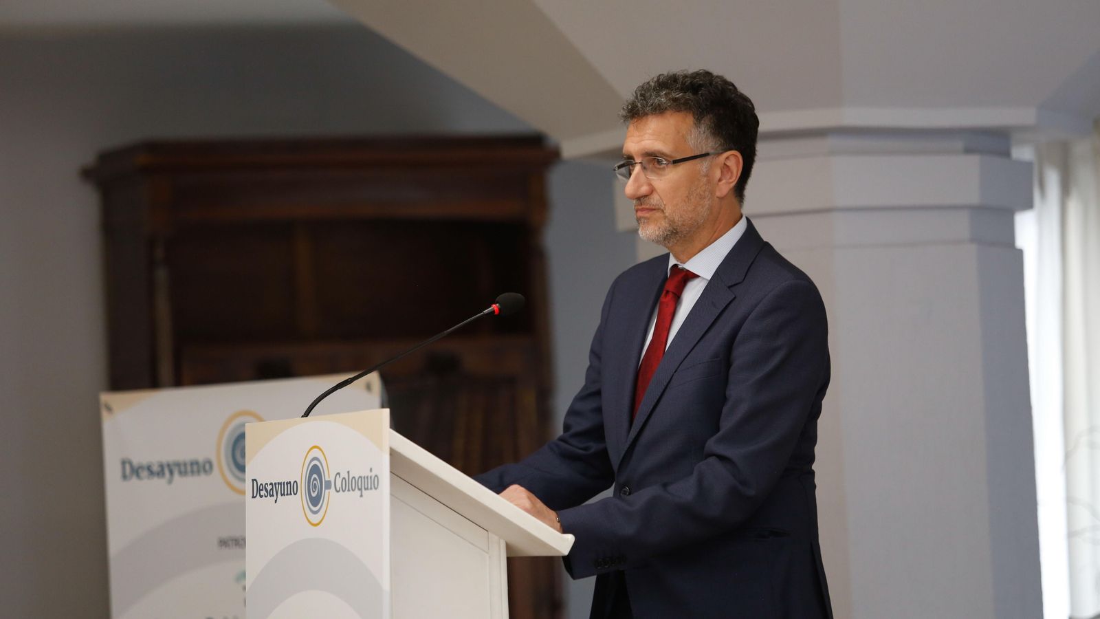 Fotos del Desayuno Coloquio de Europa Sur y el Propeller Club de Algeciras con Benito Núñez Quintanilla