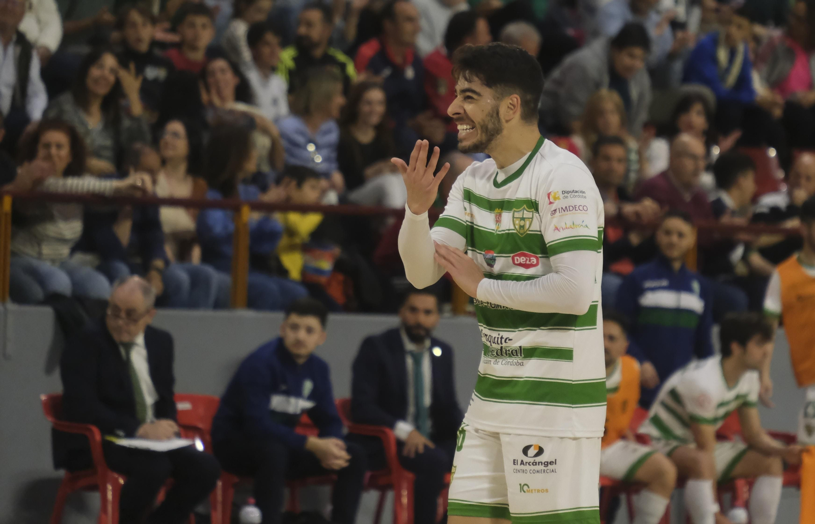 Las mejores fotos del triunfo del Córdoba Futsal ante el Manzanares