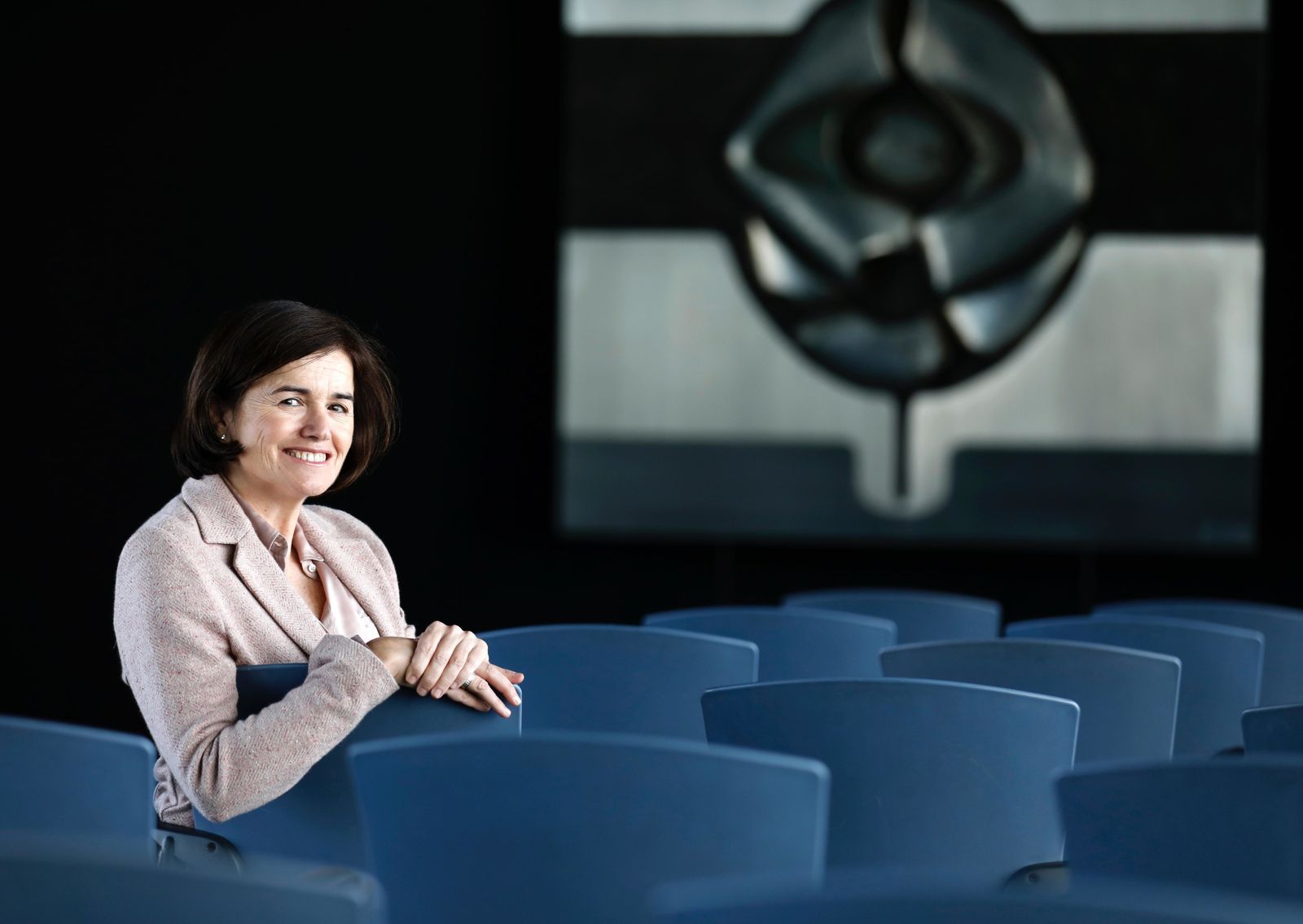 "El móvil es hoy el mando a distancia de la vida de la gente"