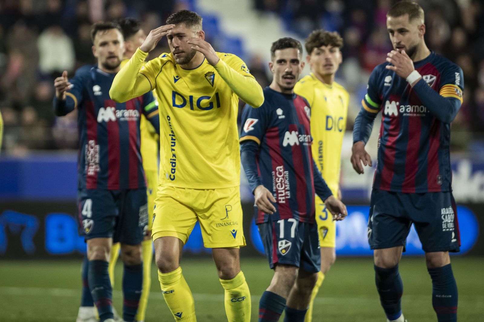 Jorge Moreno en el partido contra el Huesca.