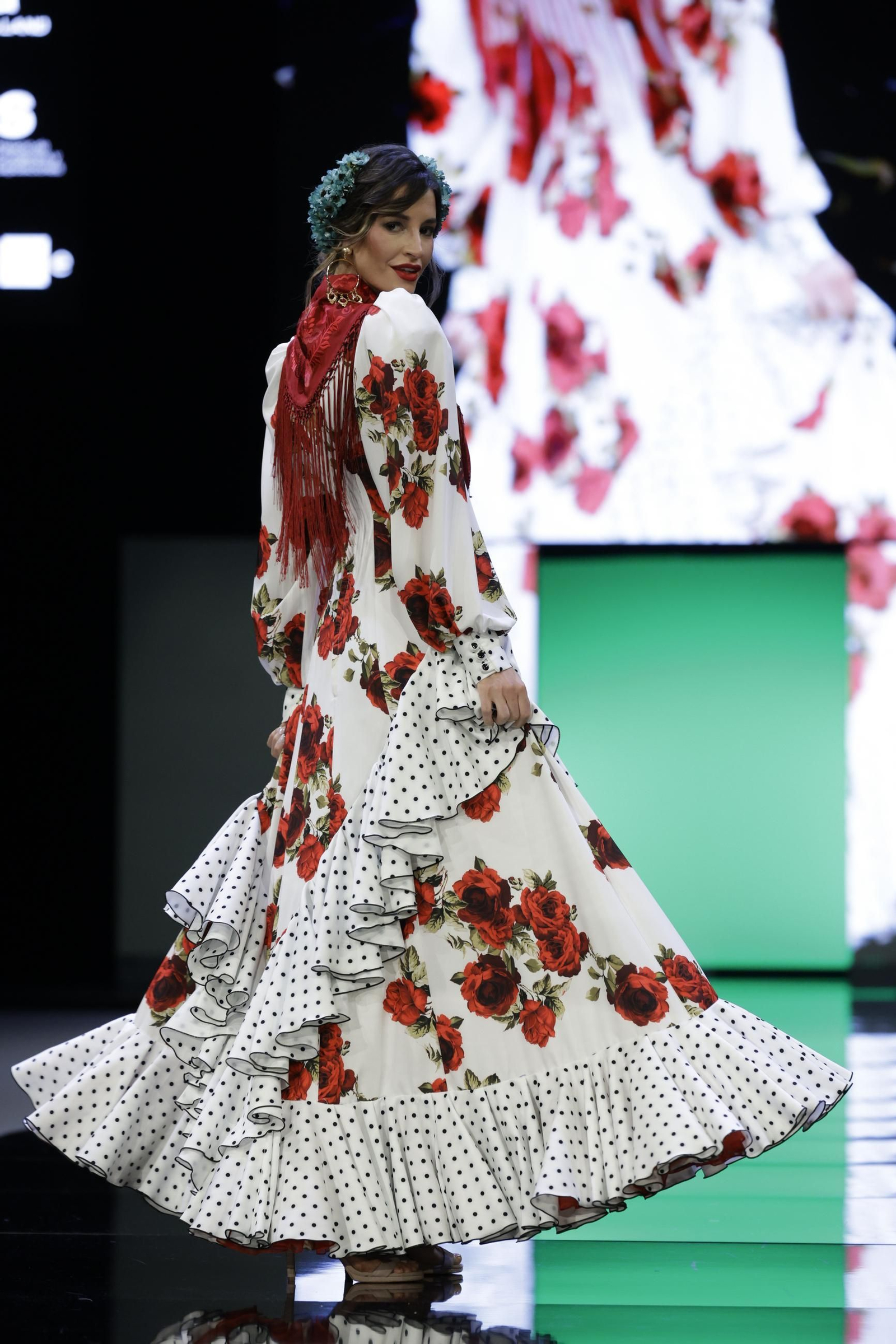 Desfile de Hermanas Serrano en SIMOF 2025, todas las fotos