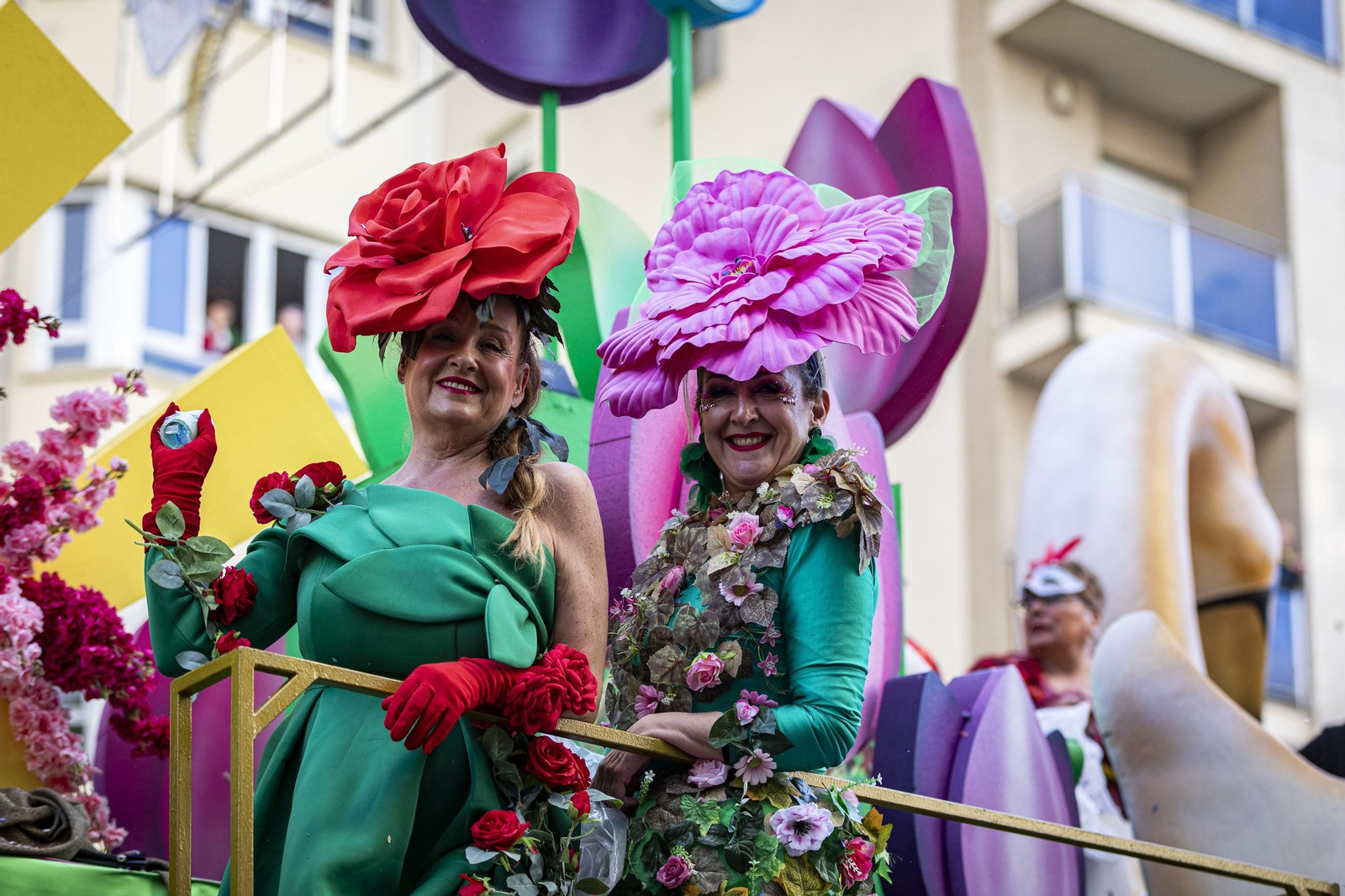 Búscate entre las mejores imágenes de la Cabalgata Magna