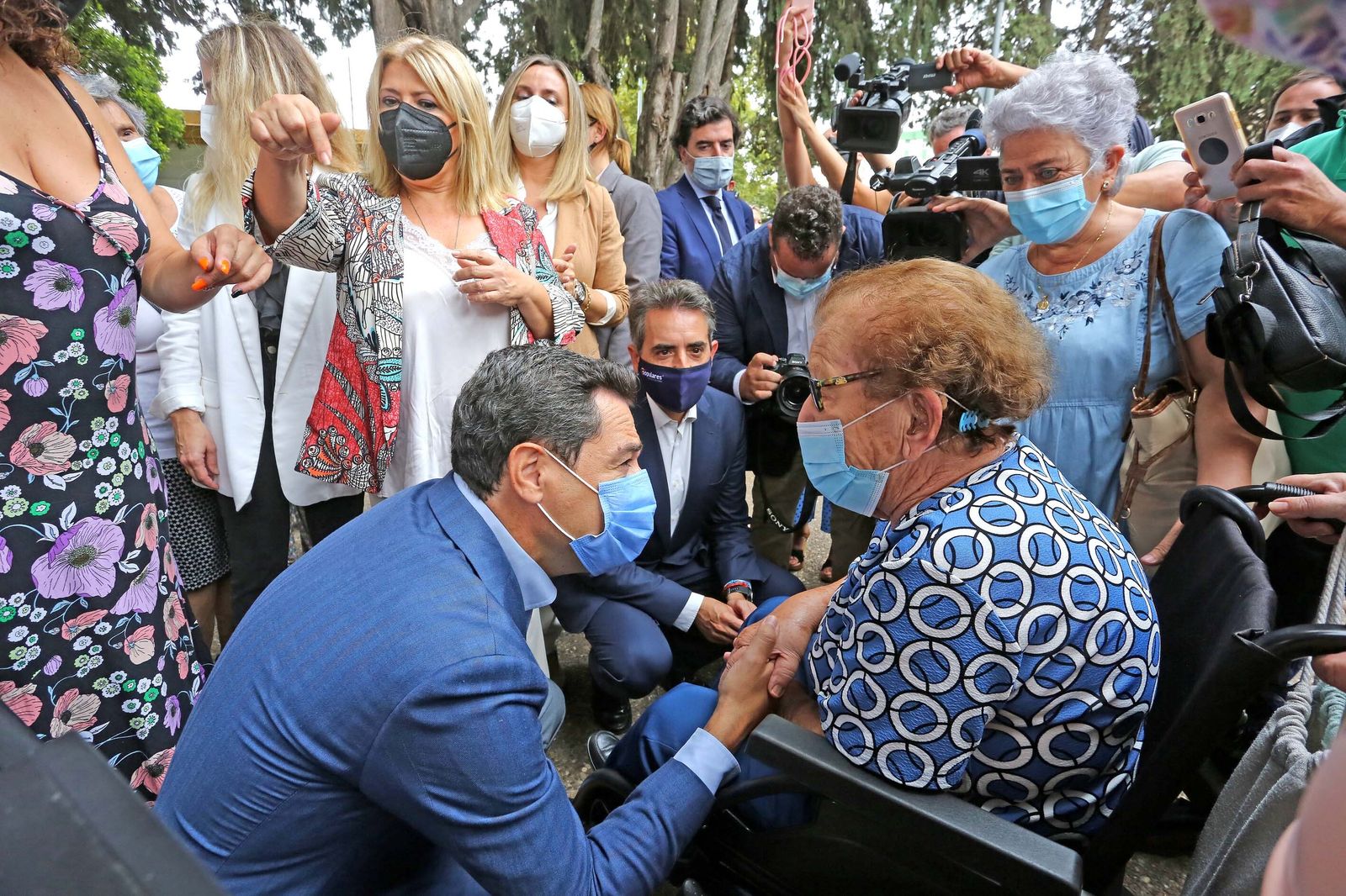 Visita institucional de Juanma Moreno Bonilla a Jerez