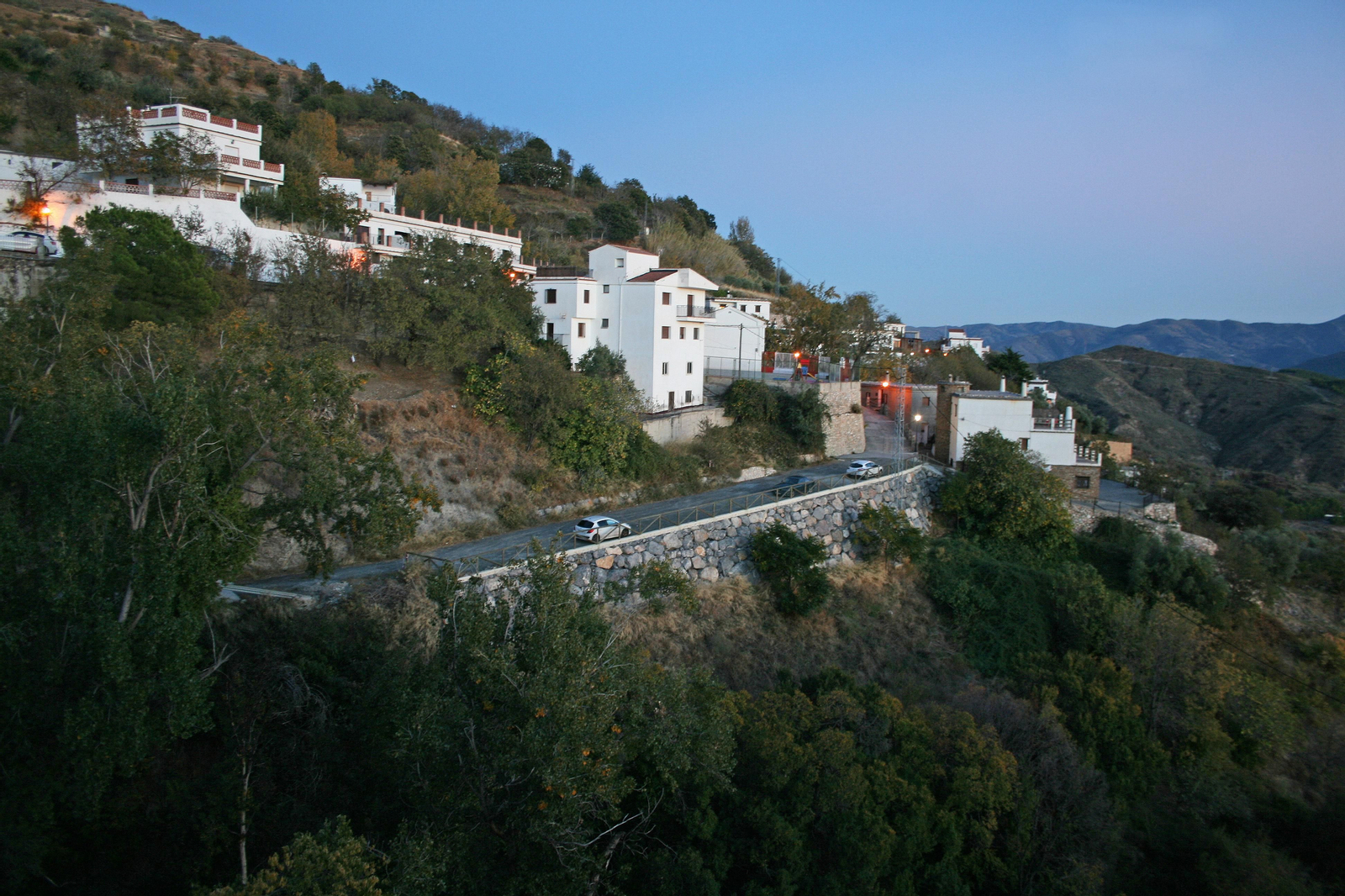 Soportújar, el Pueblo de las Brujas, pasa a cerrar su actividad no esencial