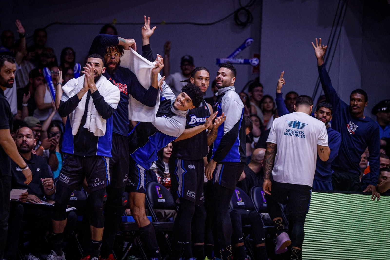 Chris Duarte, avance con susto a semifinales en Puerto Rico