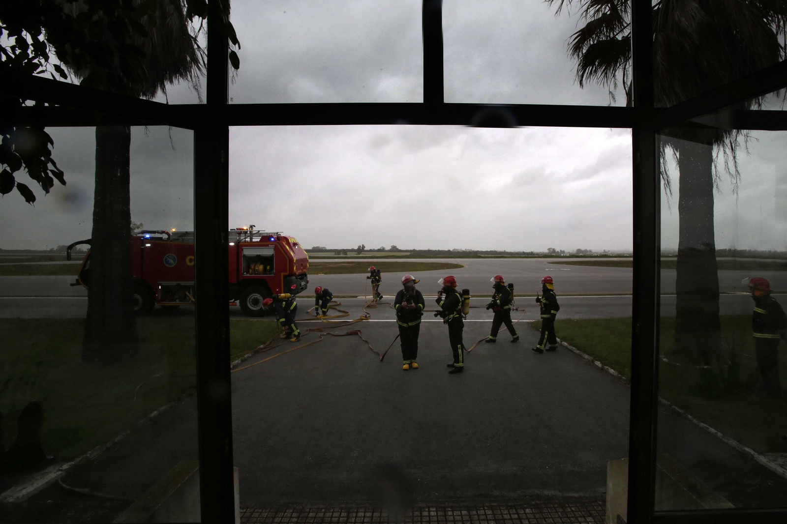Así se preparan los bomberos de la Base de Rota