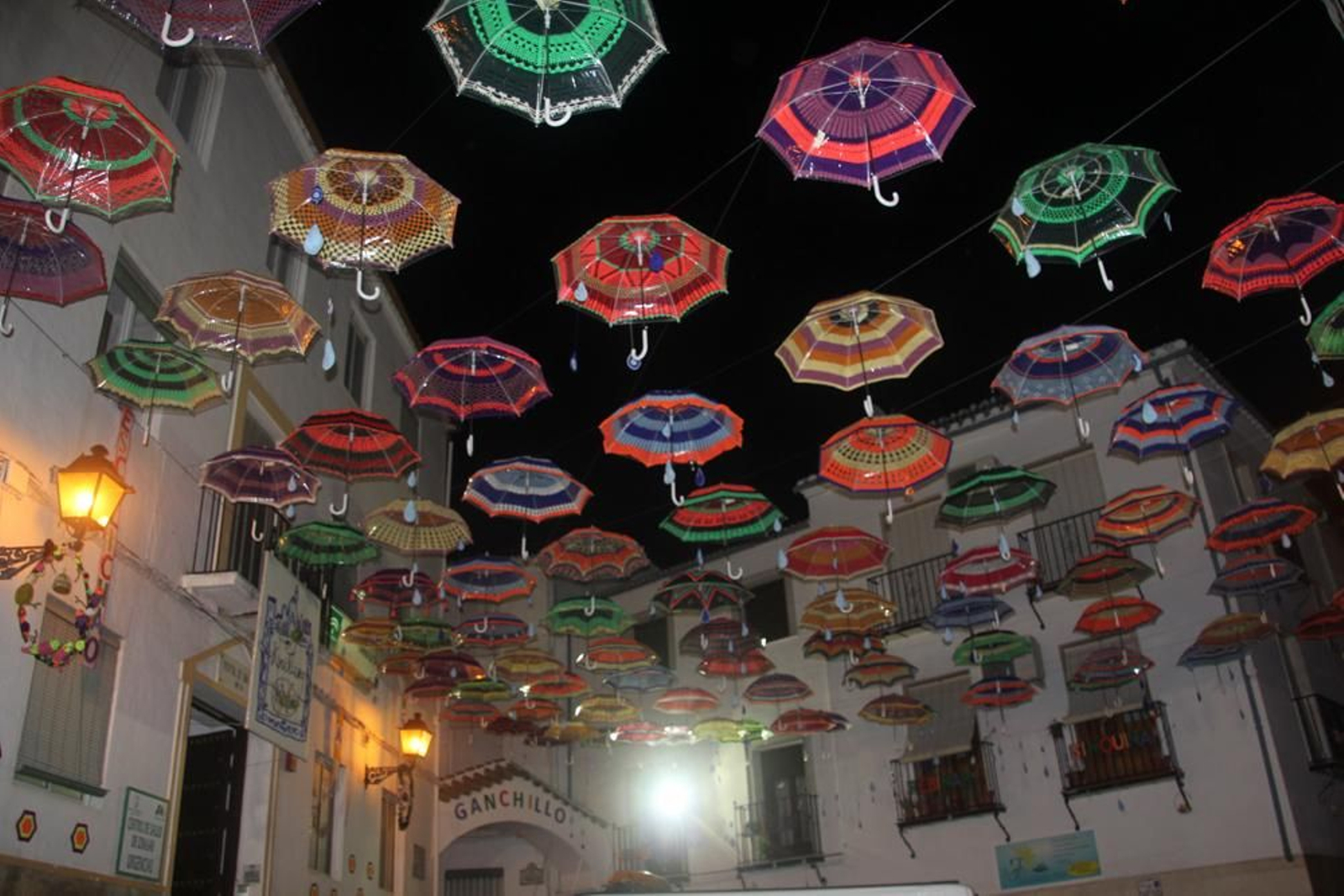 Una de las creaciones del programa Urban Knitting Iznájar de 2018.