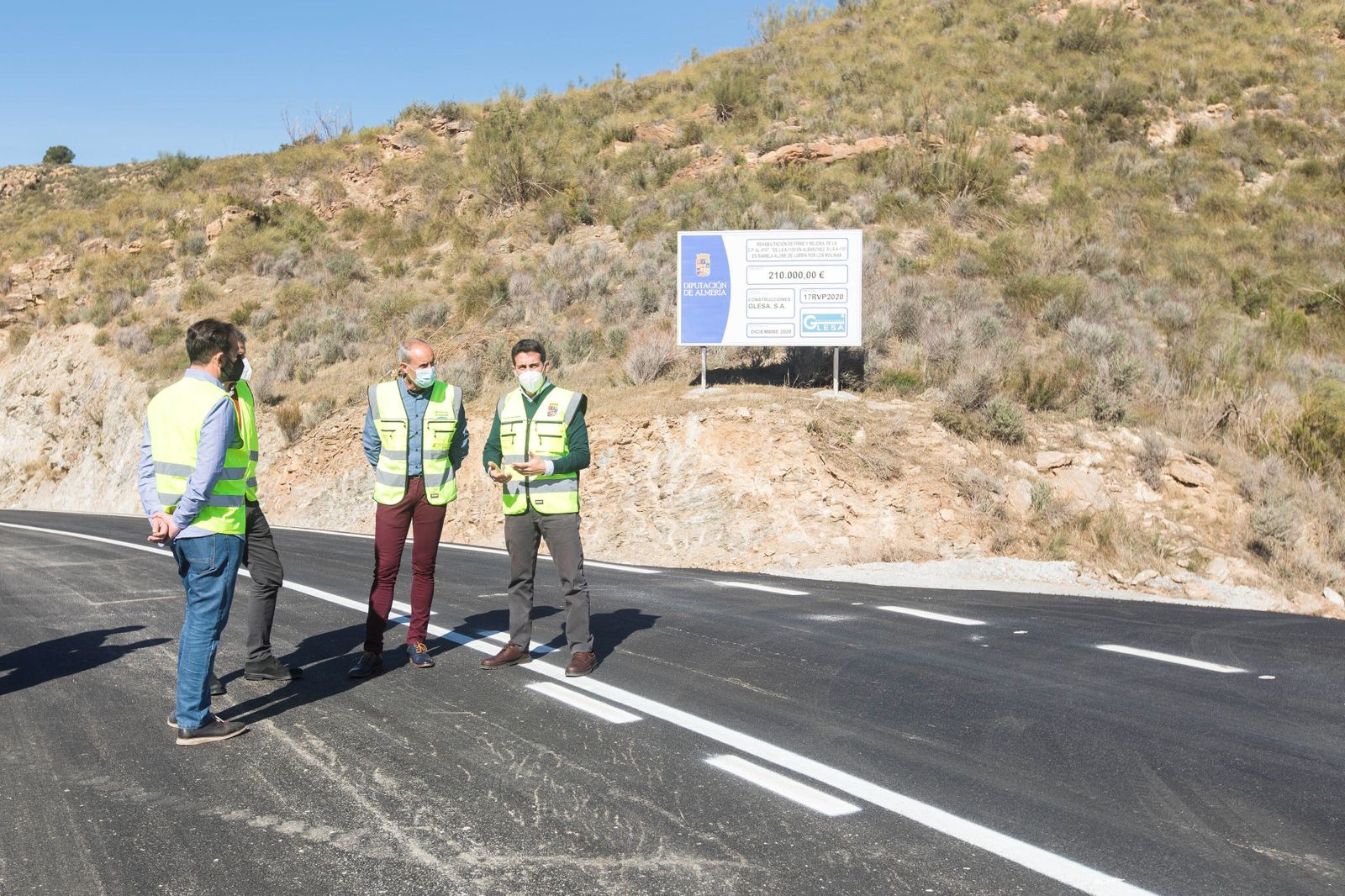 Carreteras más seguras para conectar diez municipios de Almería