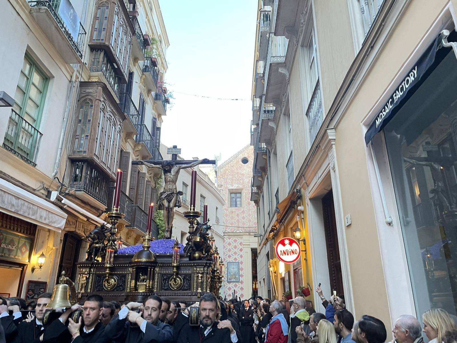 Dolores de San Juan en su procesión del Viernes Santo en Málaga
