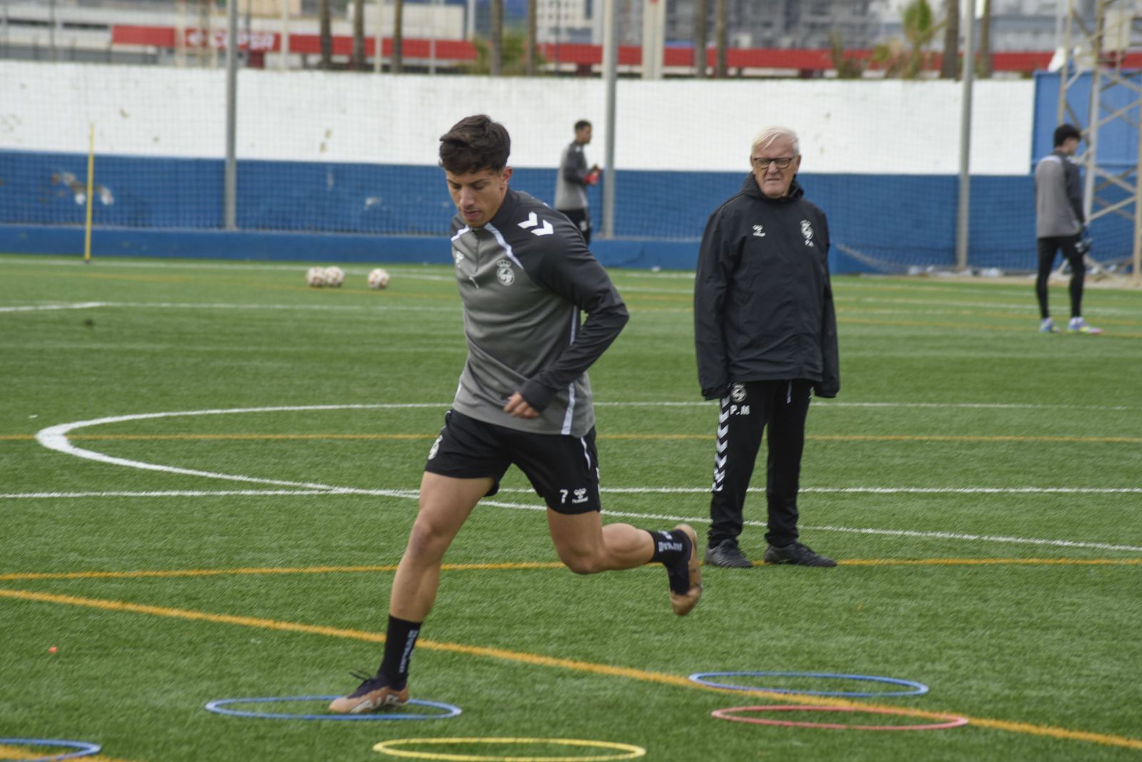 Las fotos del primer entrenamiento de la Balona tras el parón de Navidad