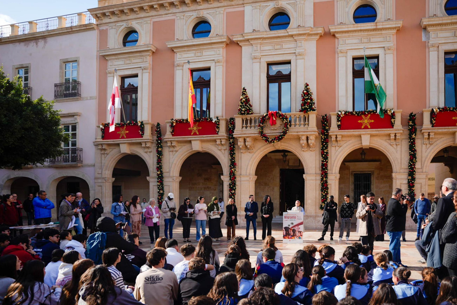 Almería reivindica la diversidad en el Día Internacional del Migrante, en imágenes