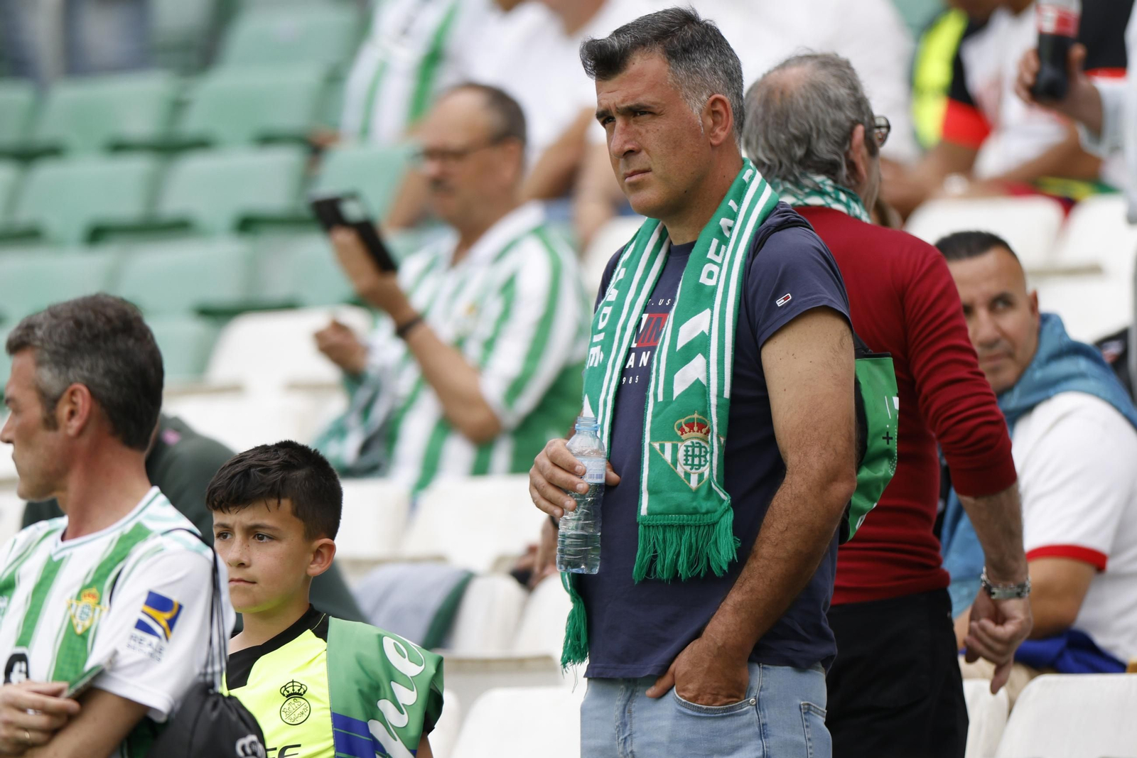 Búscate en las fotos del Betis - Villarreal